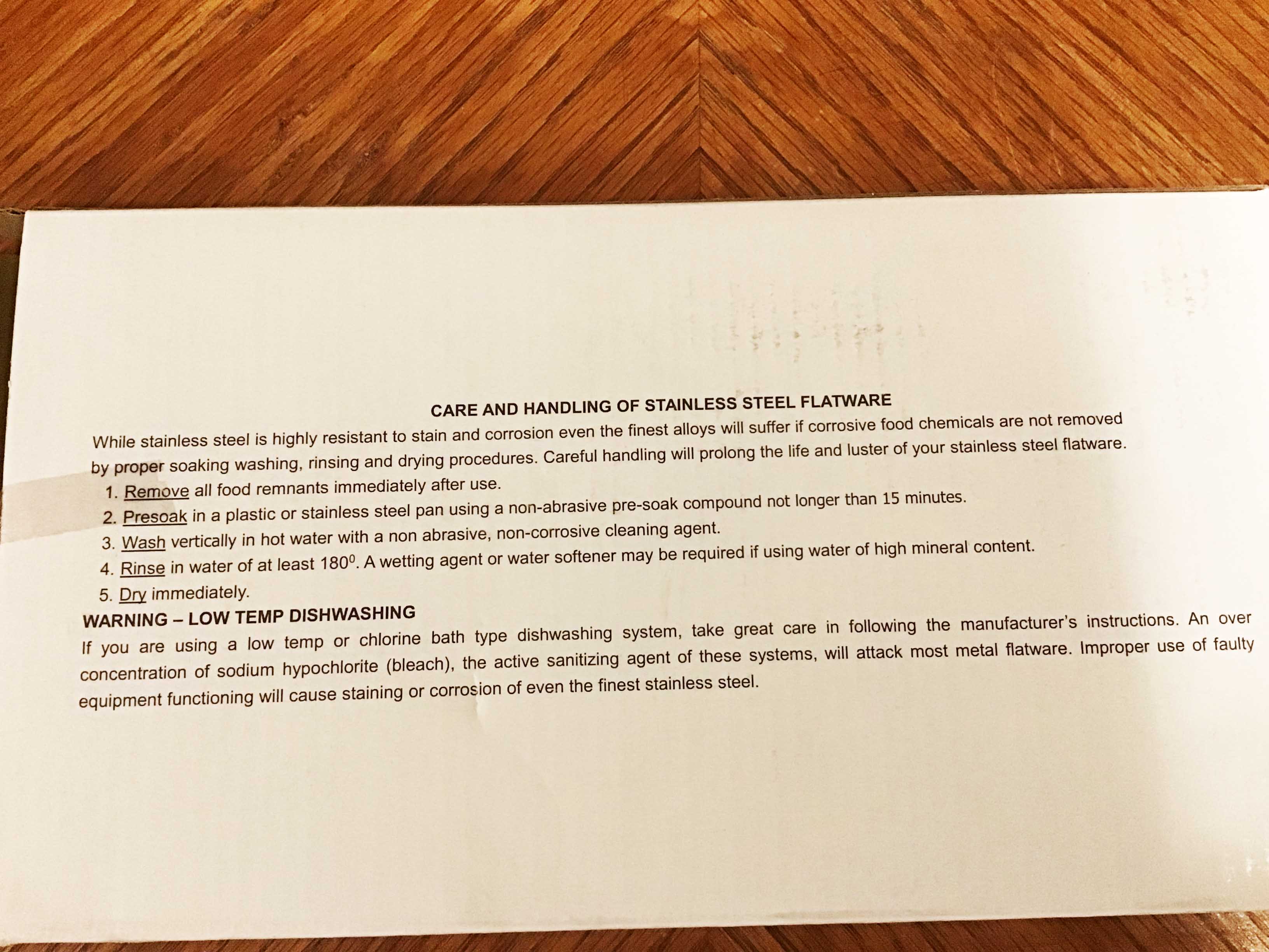 steak knives (Libbey stainless steel w/black bakelite handle)