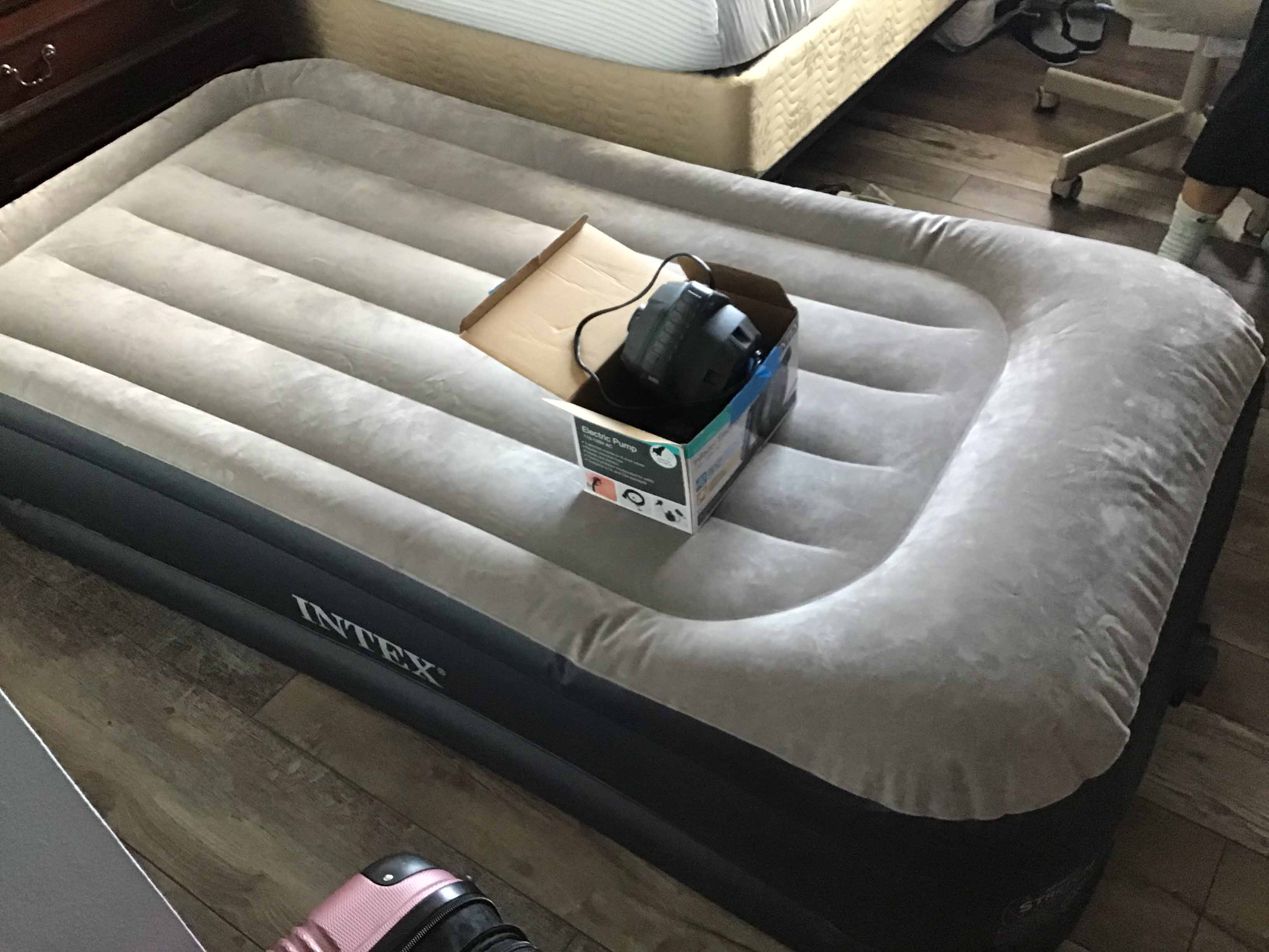 electric pump (quick fill; Intex)