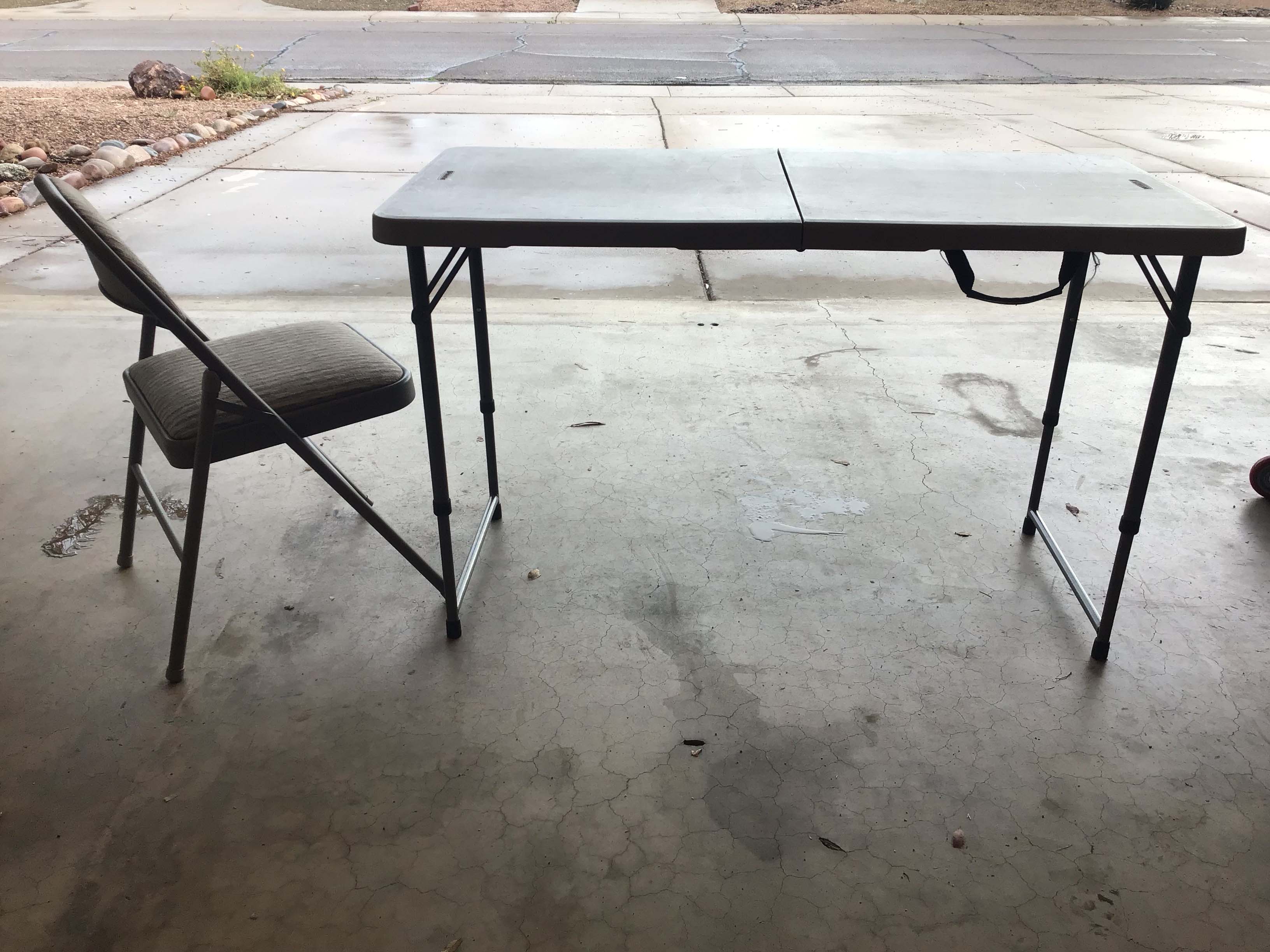 4 foot rectangle tables (adjustable heights)