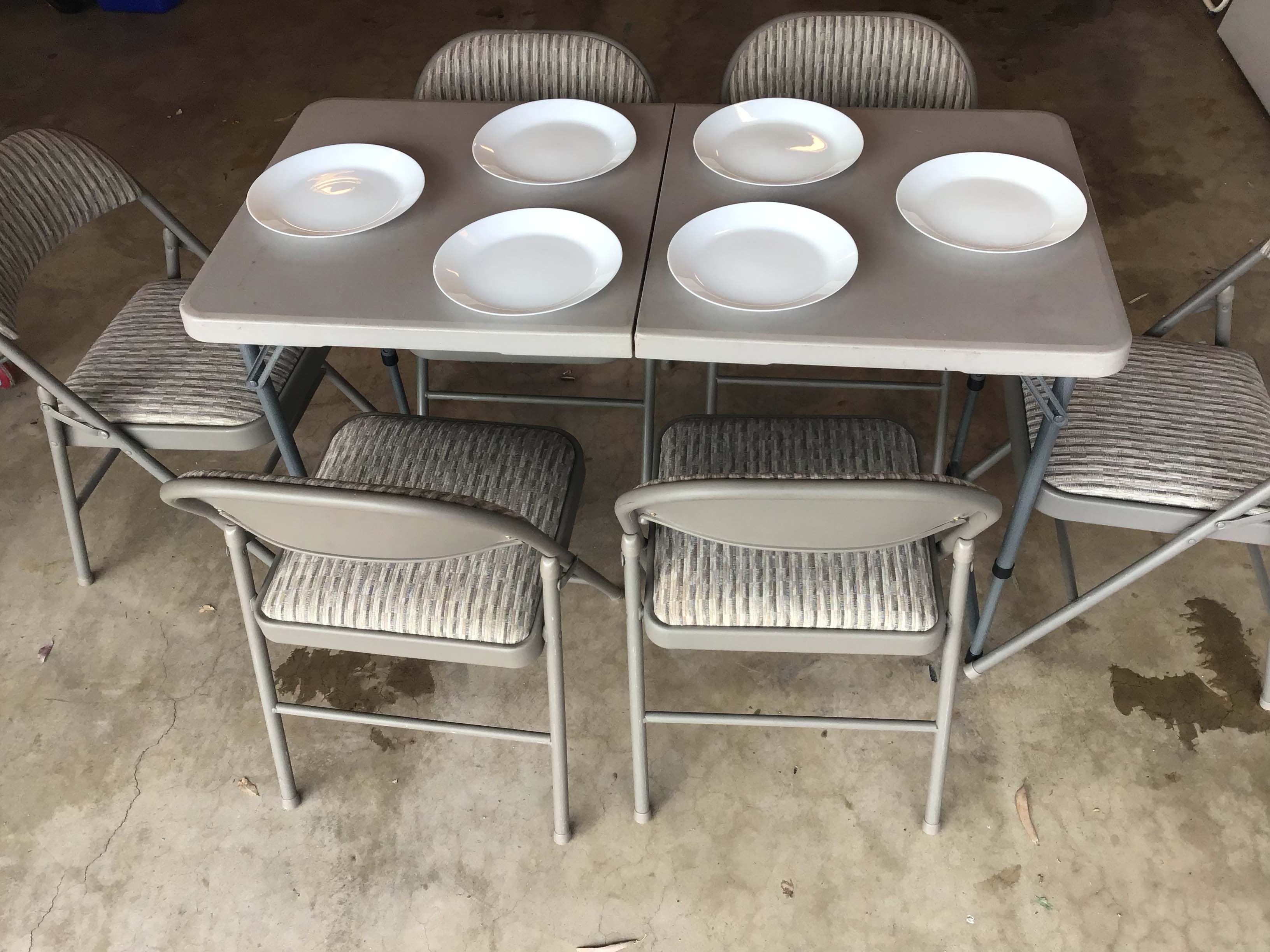 4 foot rectangle tables (adjustable heights)