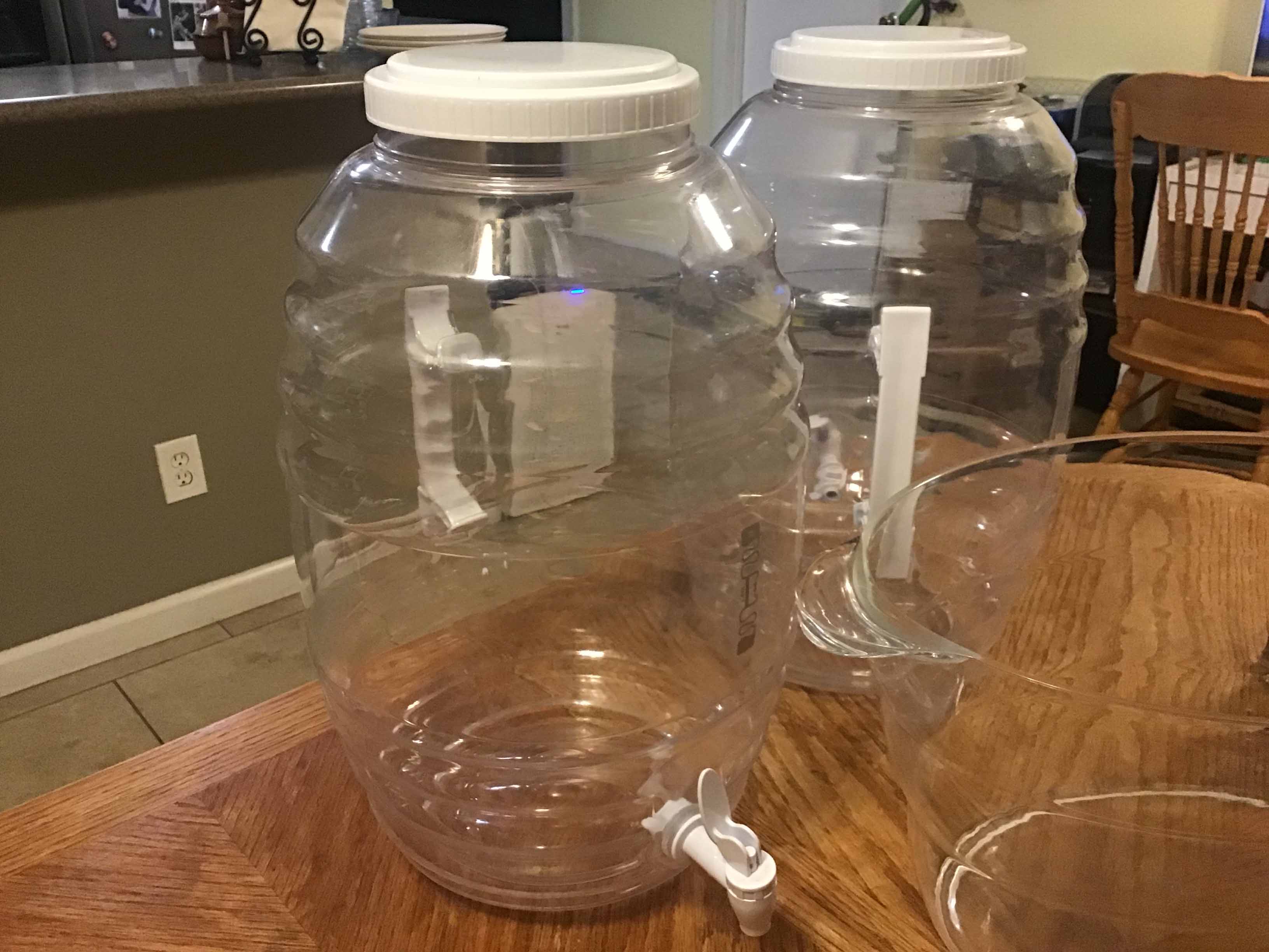 5-gallon beverage jar (clear plastic)