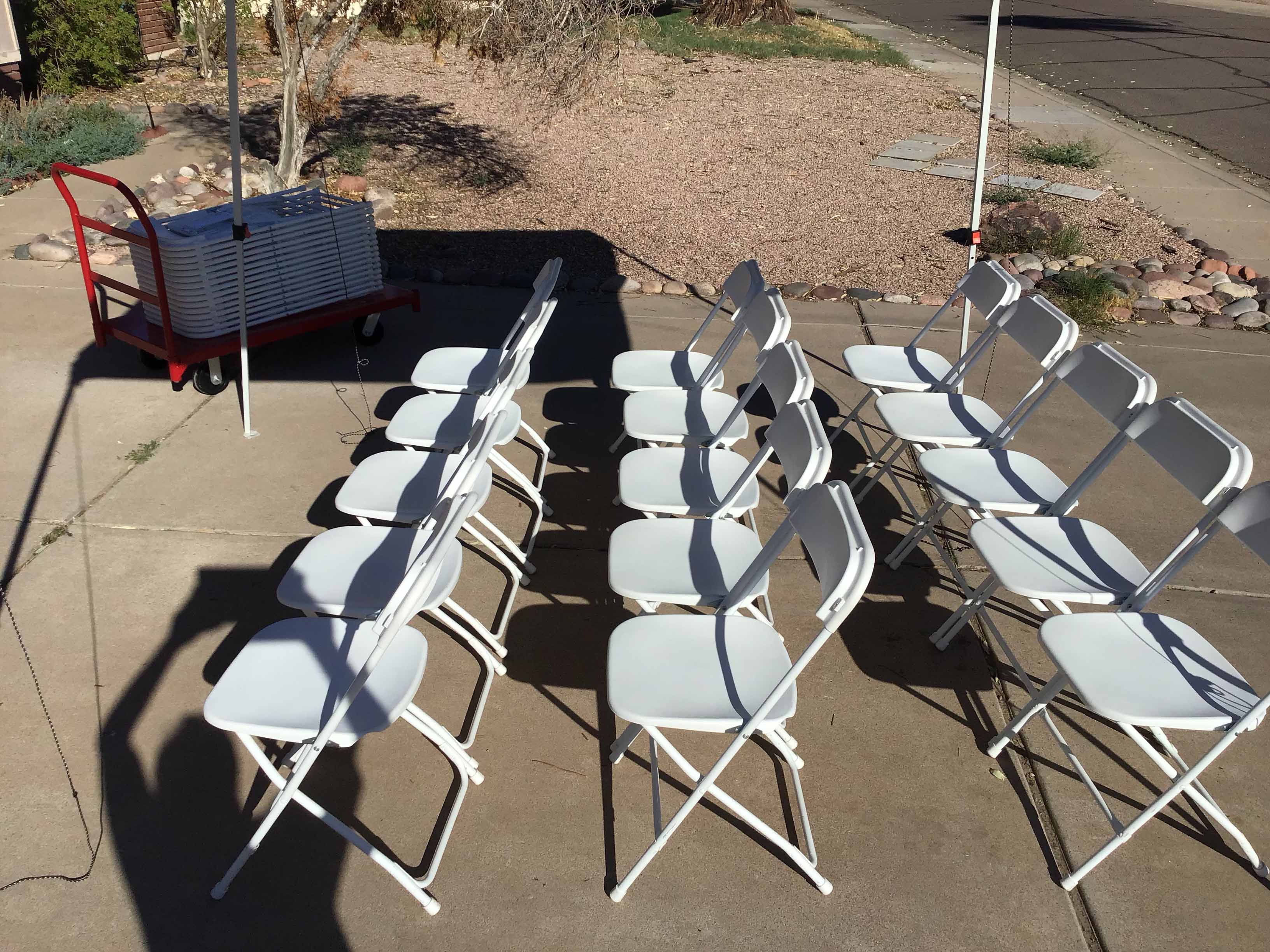 folding chairs (resin w/steel frame, white)
