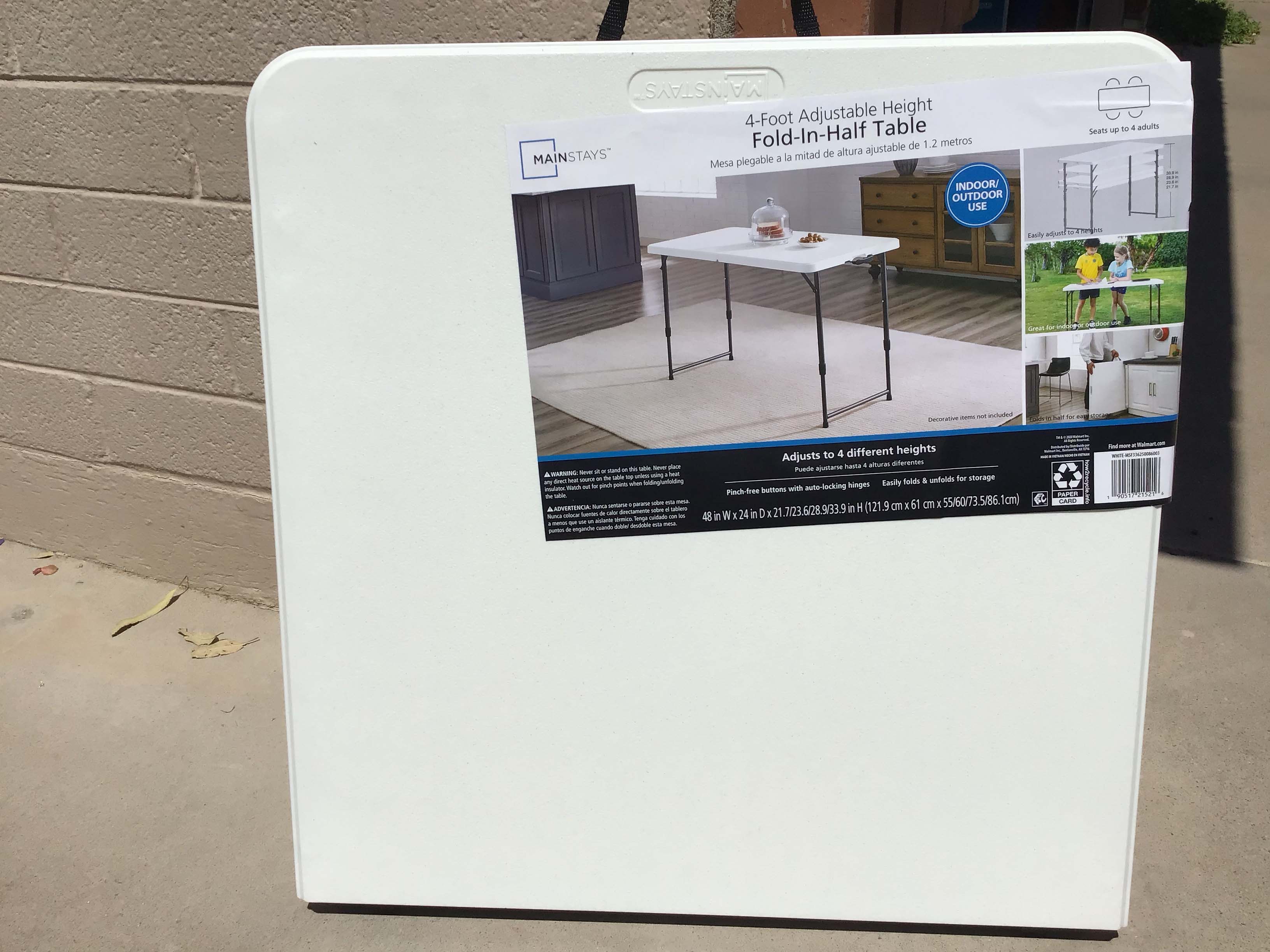 4 foot rectangle tables (adjustable heights)