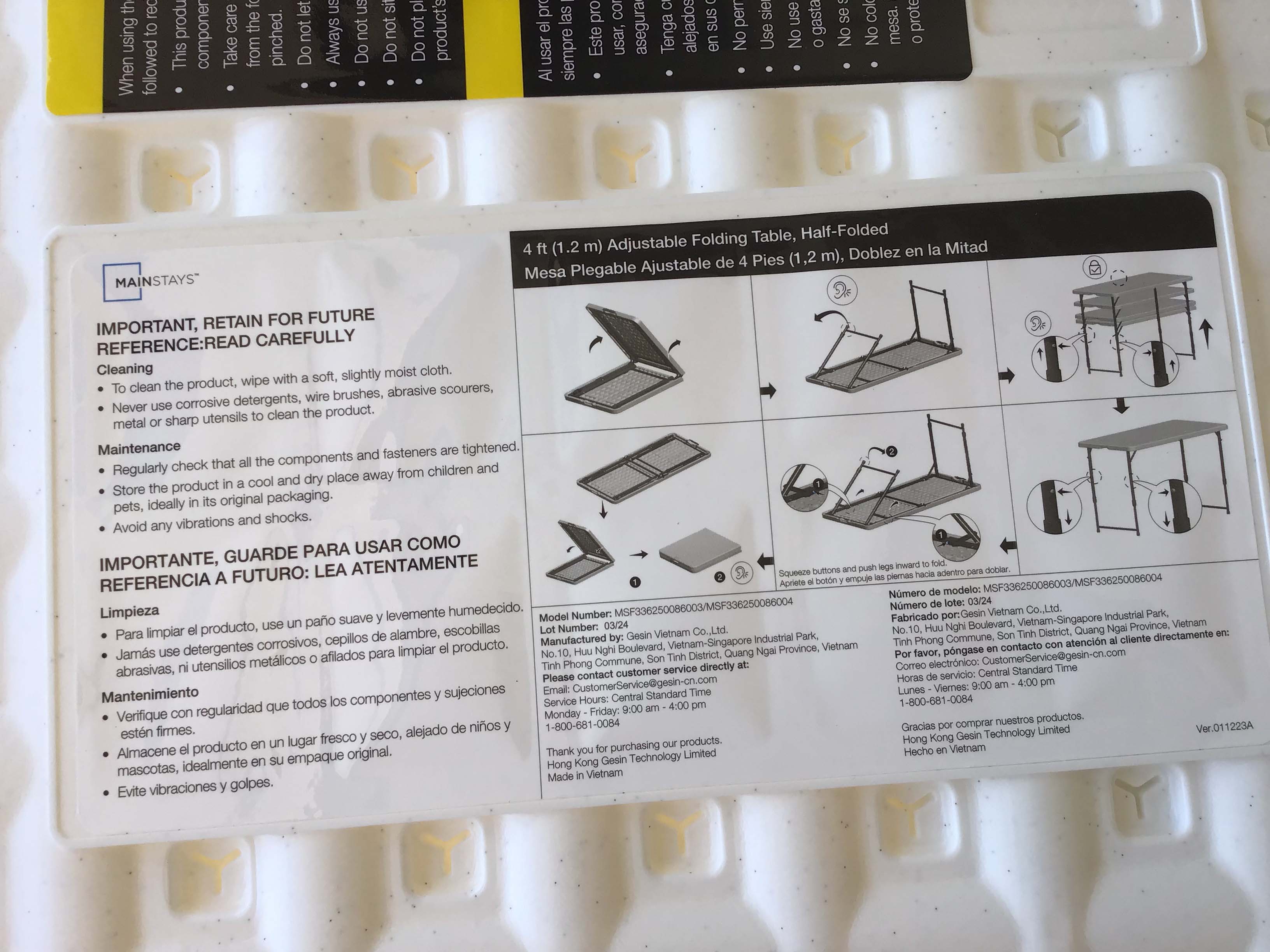 4 foot rectangle tables (adjustable heights)