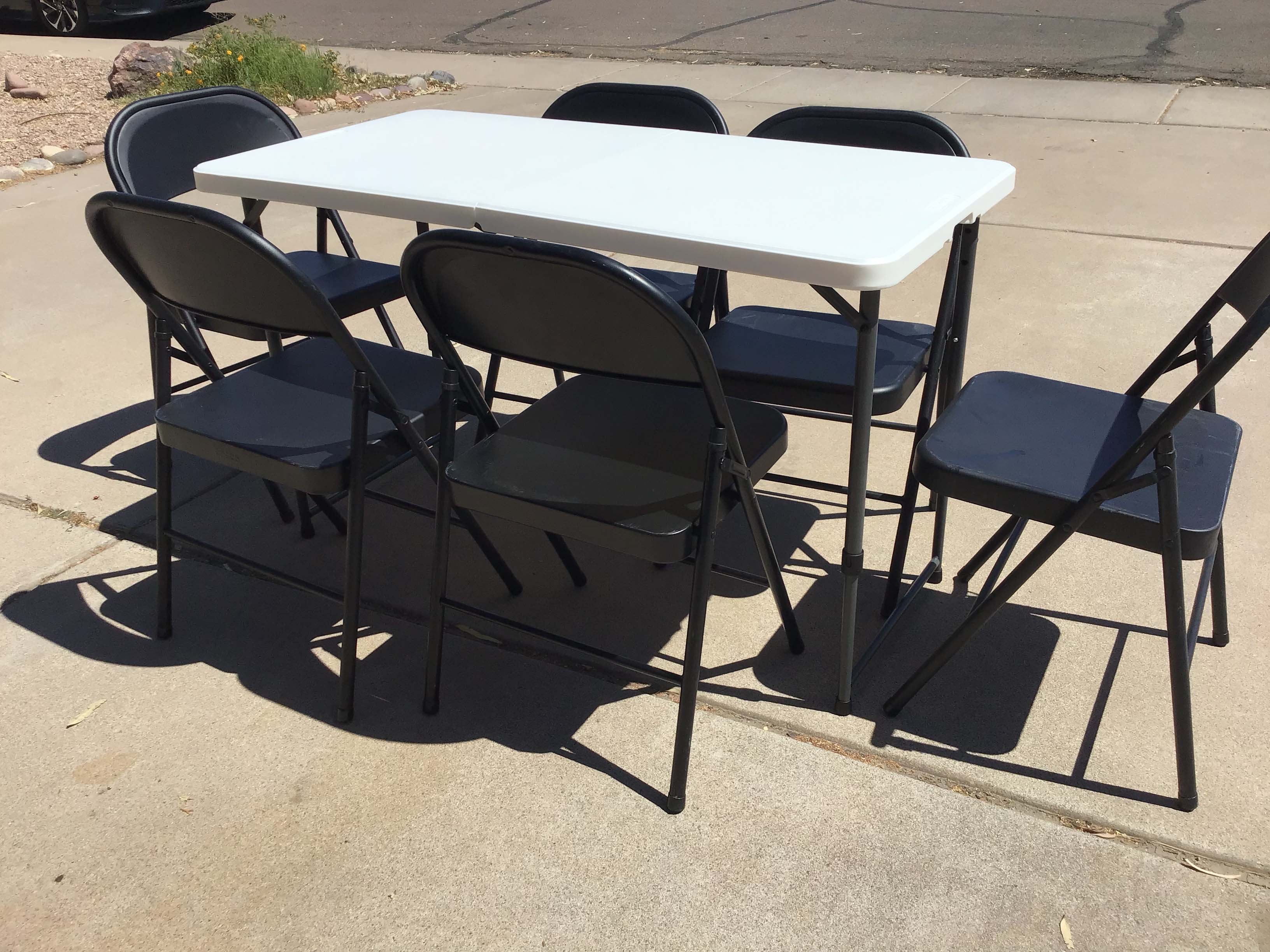 4 foot rectangle tables (adjustable heights)