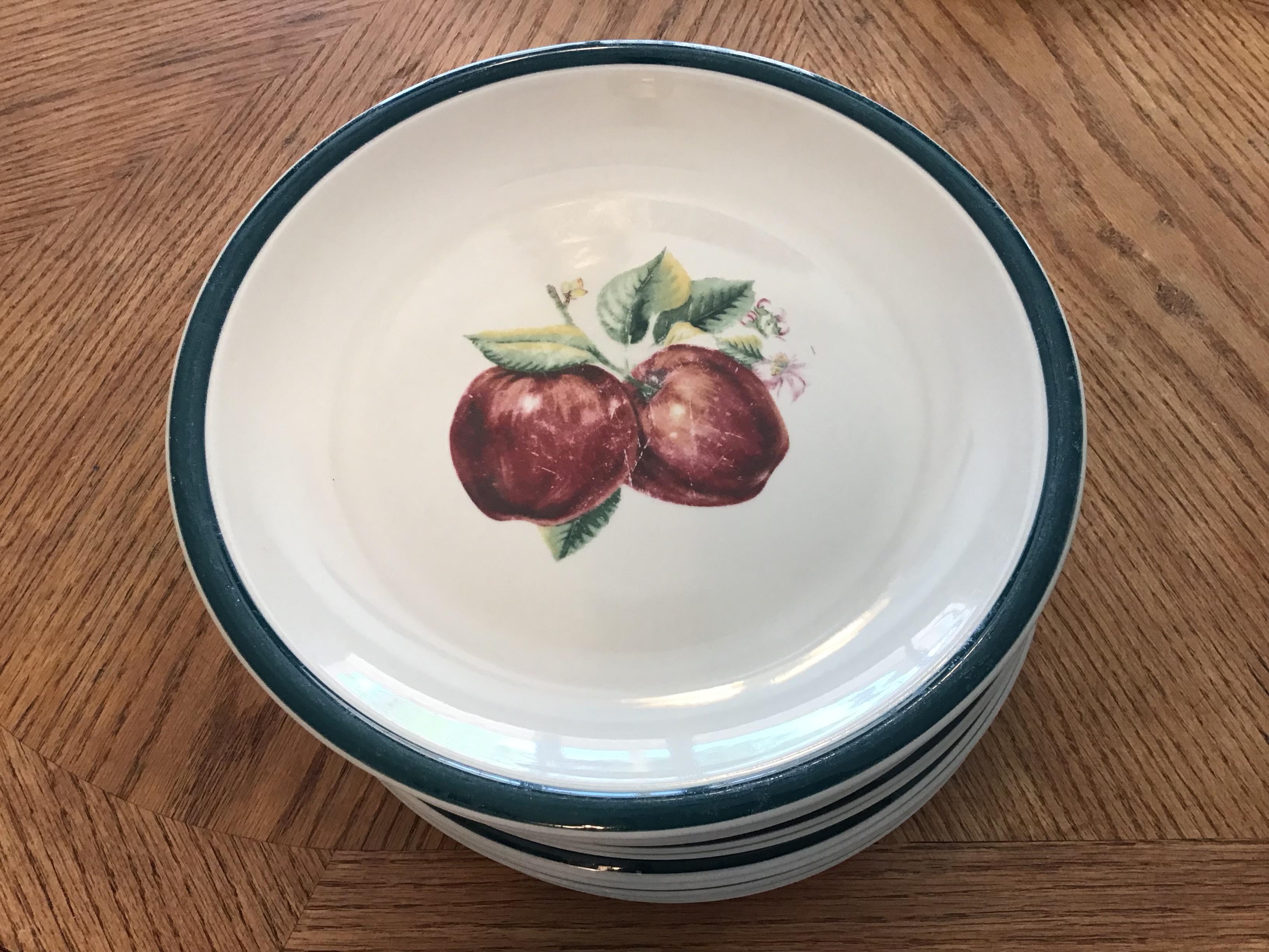 dinner plates - ceramic (Apple Casuals collection) - 10 1/2