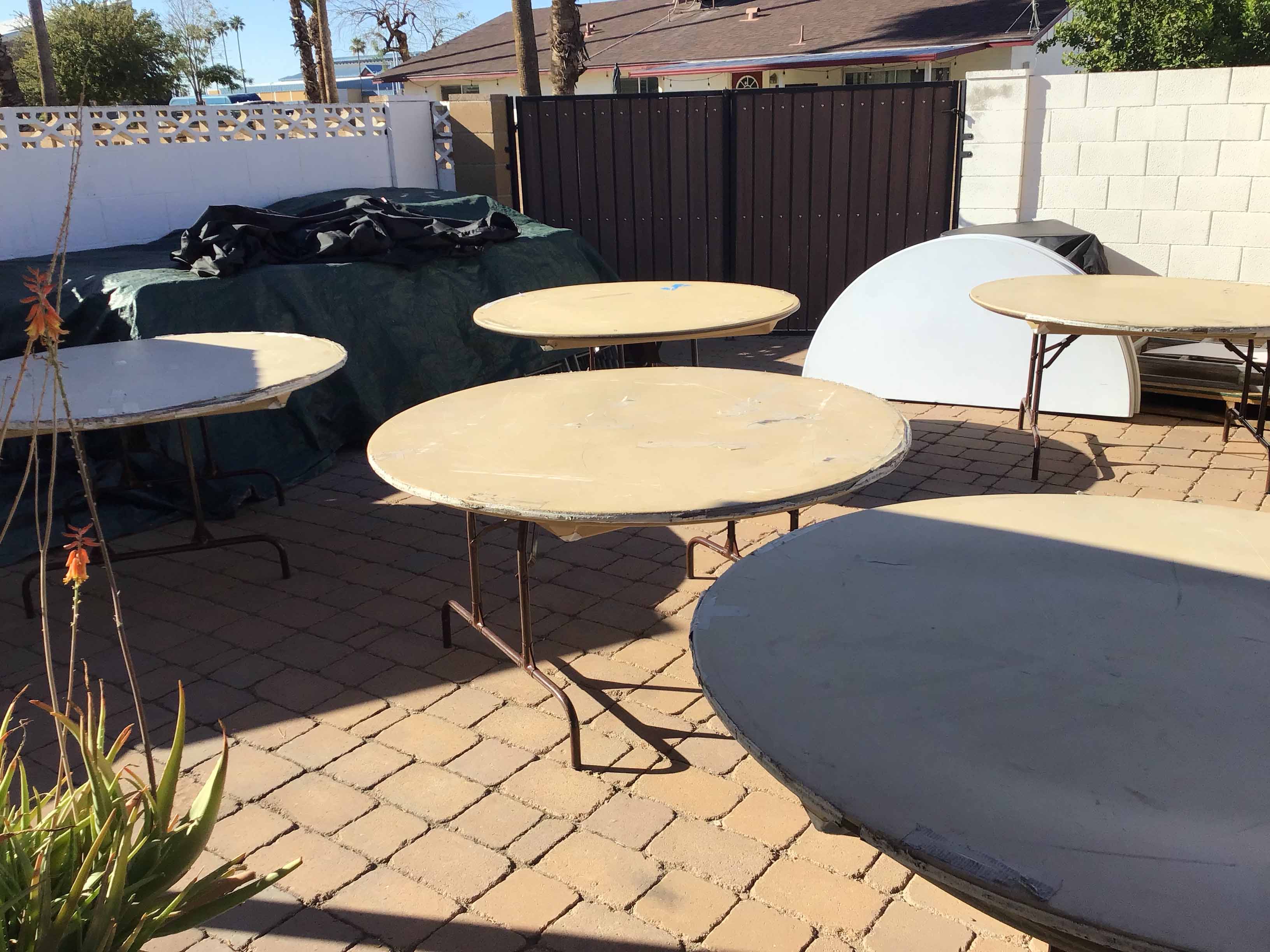 5 foot round tables (budget)