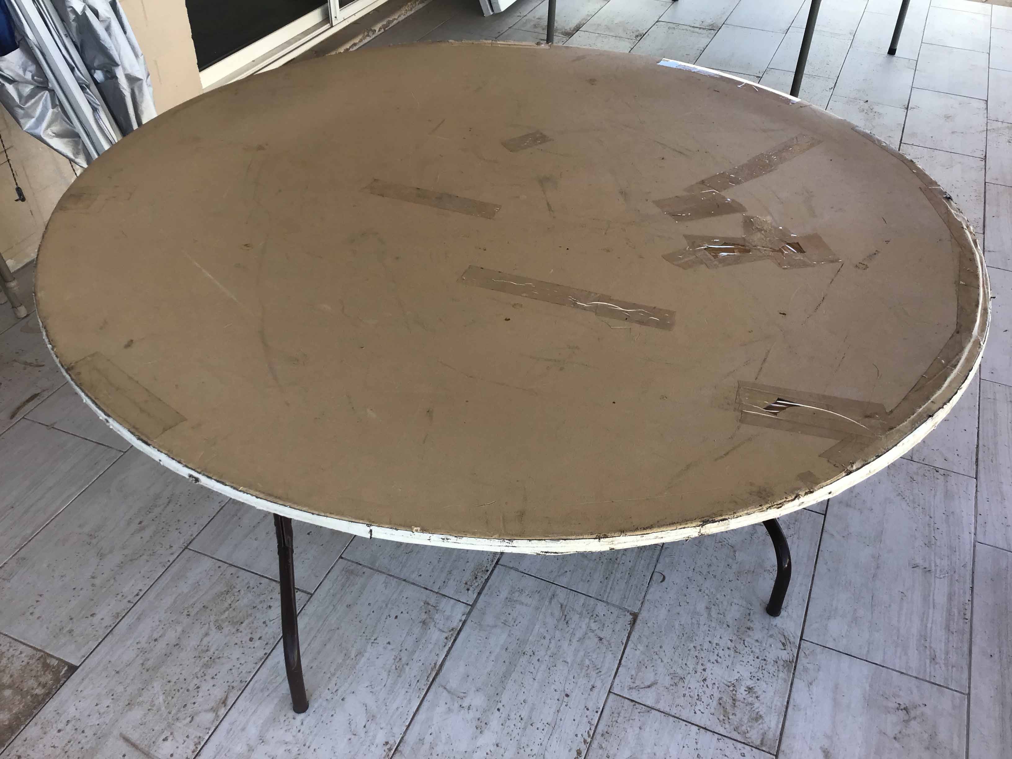 5 foot round tables (budget)