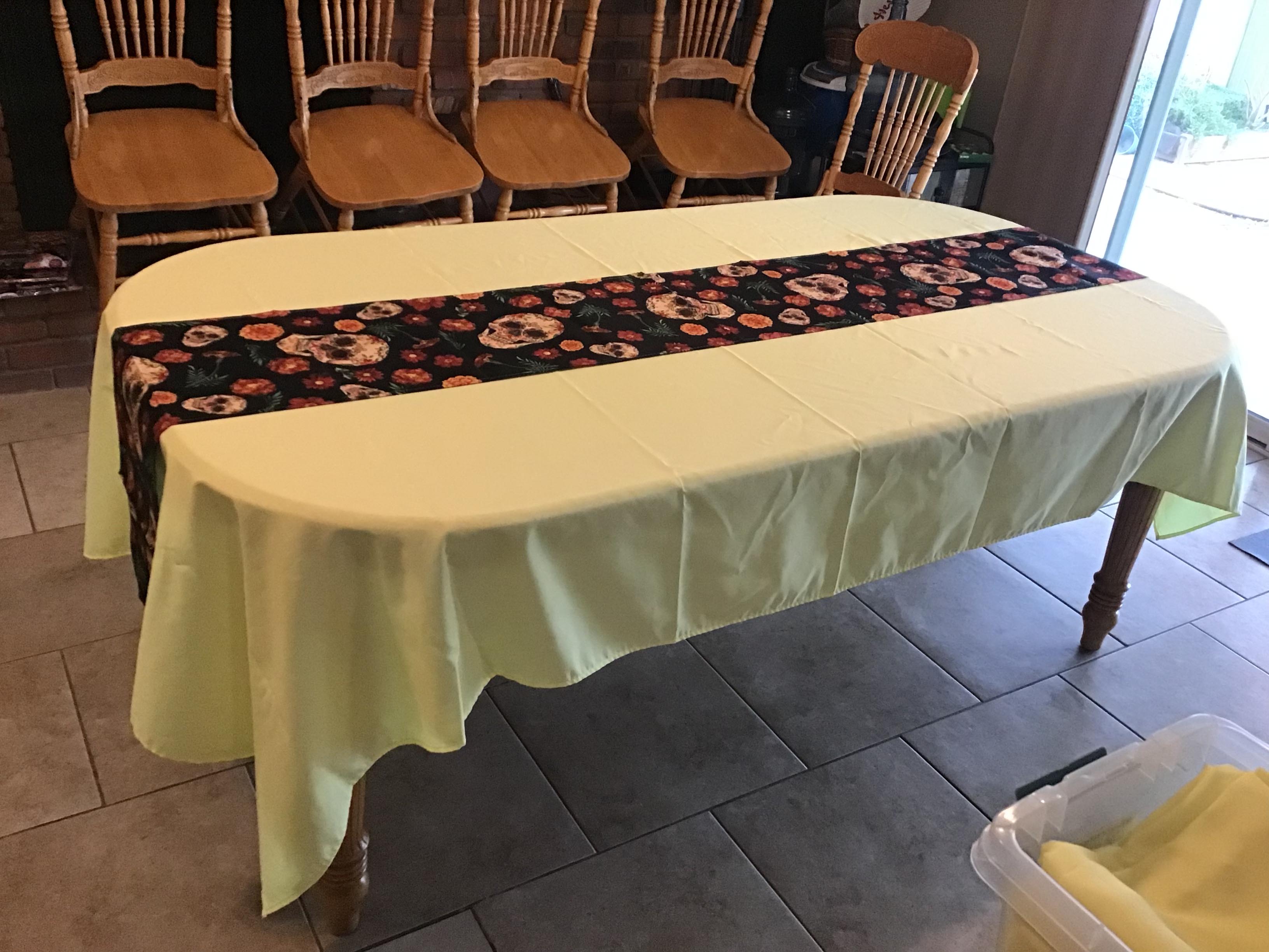 table runners (Dia De Los Muertos, sugar skulls and marigolds) - 13 x 108