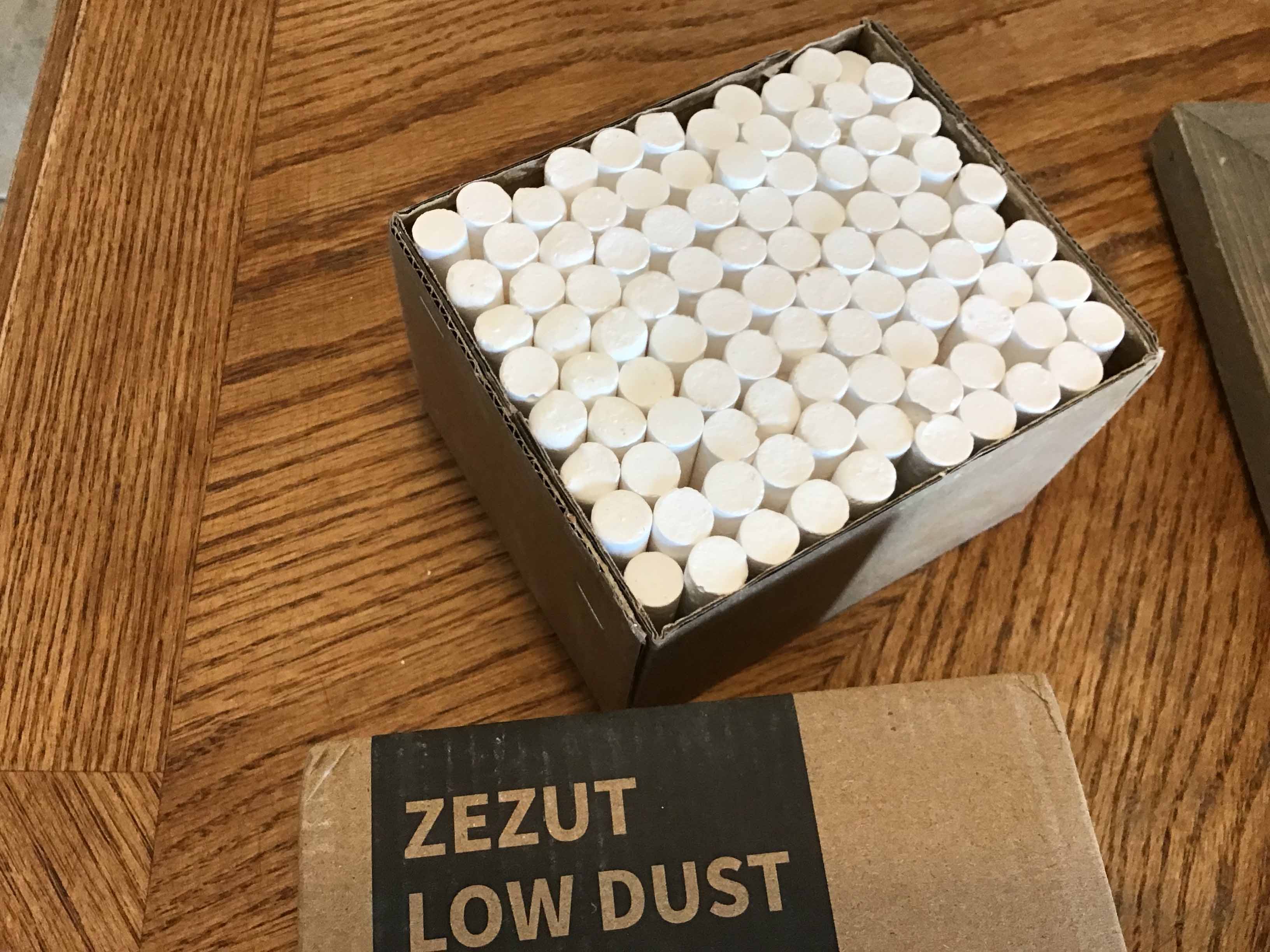 chalk board (22.5 x 18.5) - with chalk