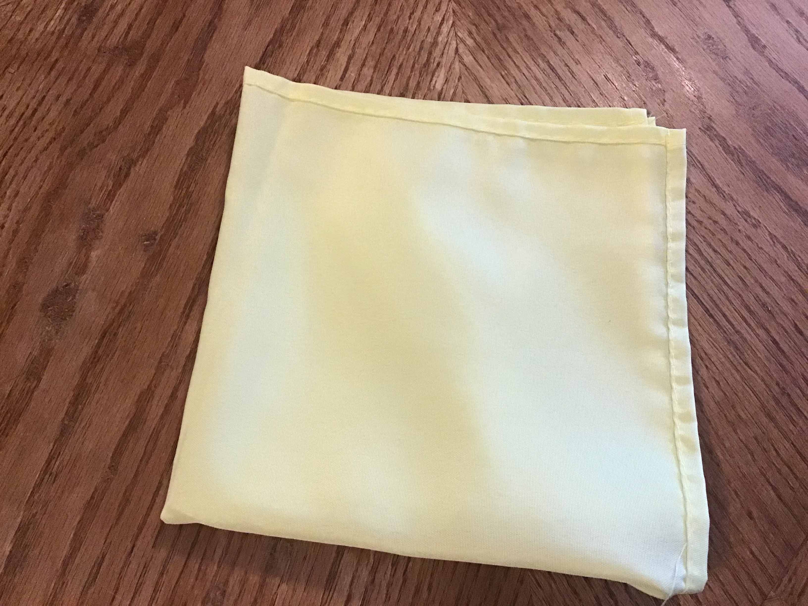 cloth dinner napkins (yellow) - 17 x 17