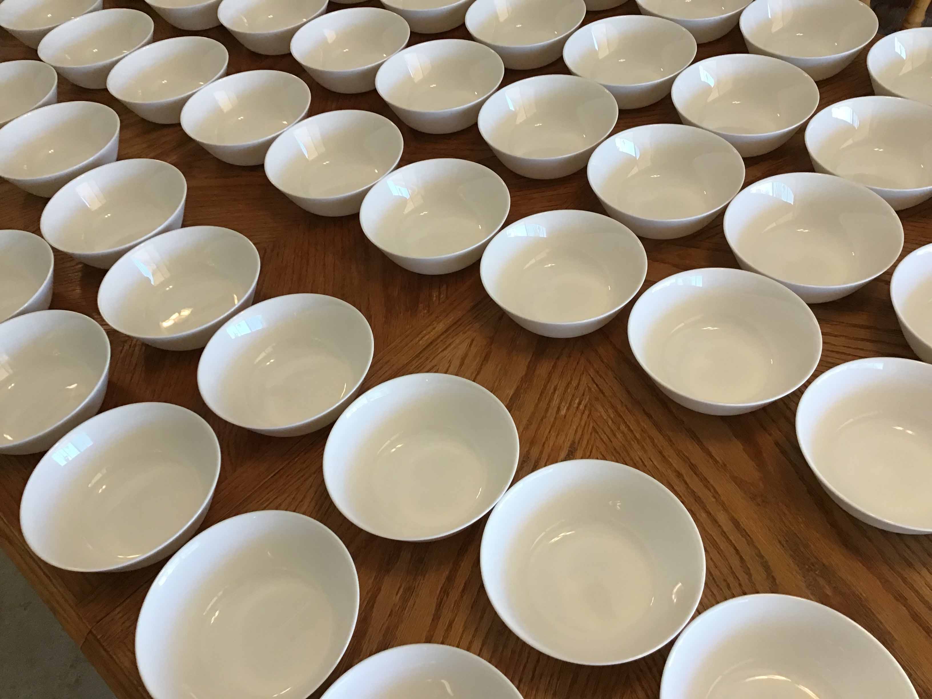 glass bowls (white, Oftast) - 6