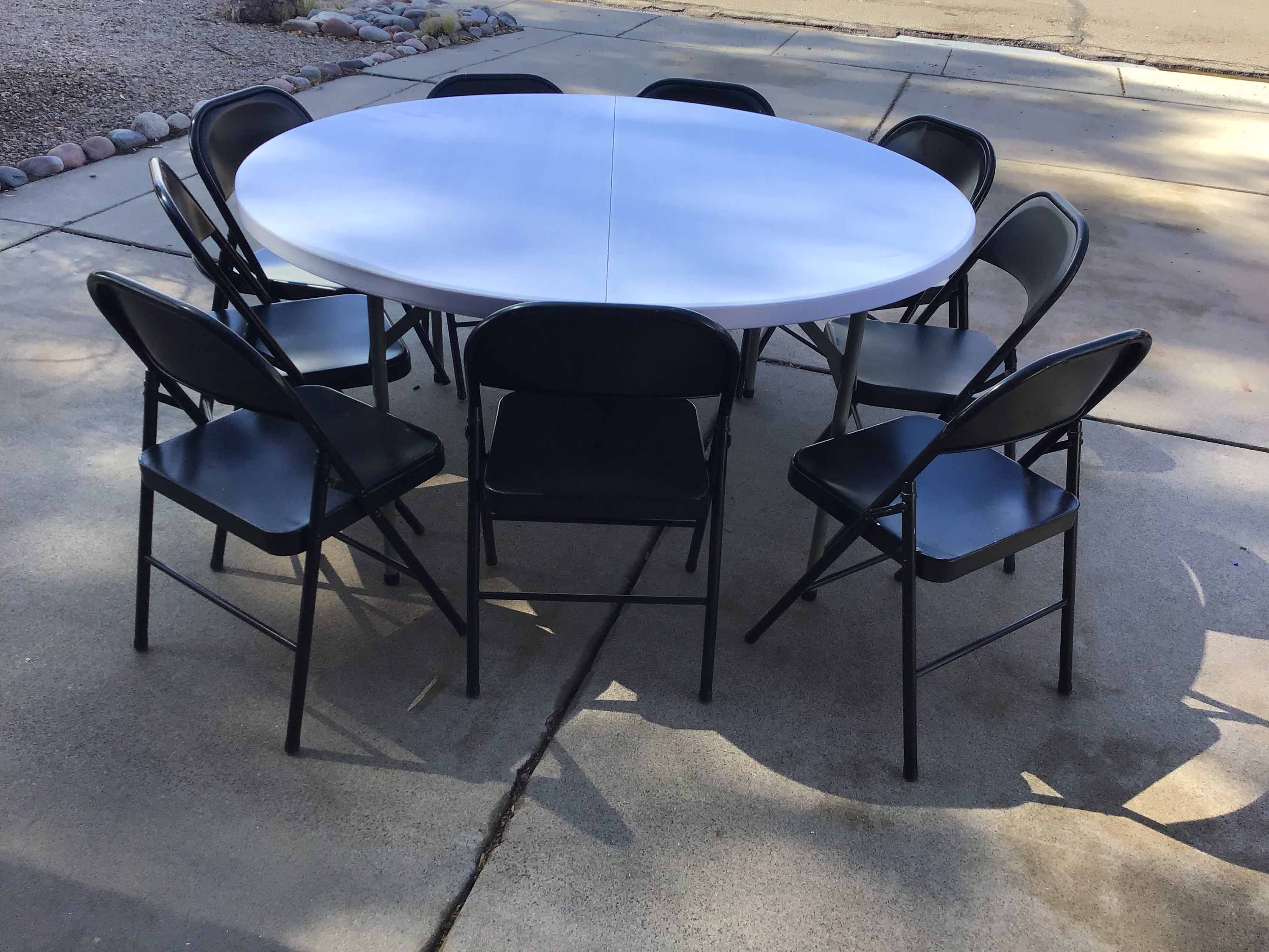 5 foot round tables