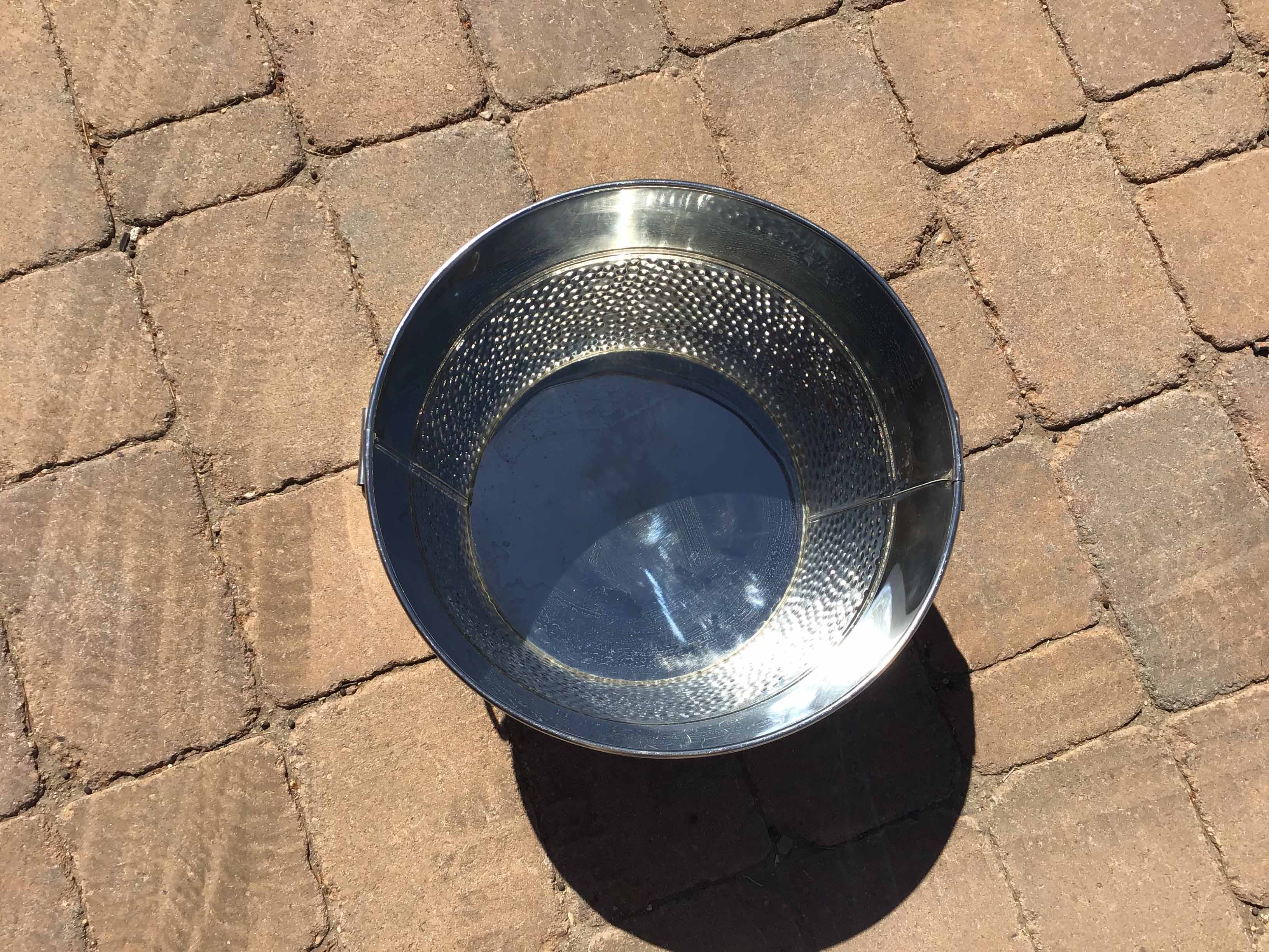 silver metal party tub