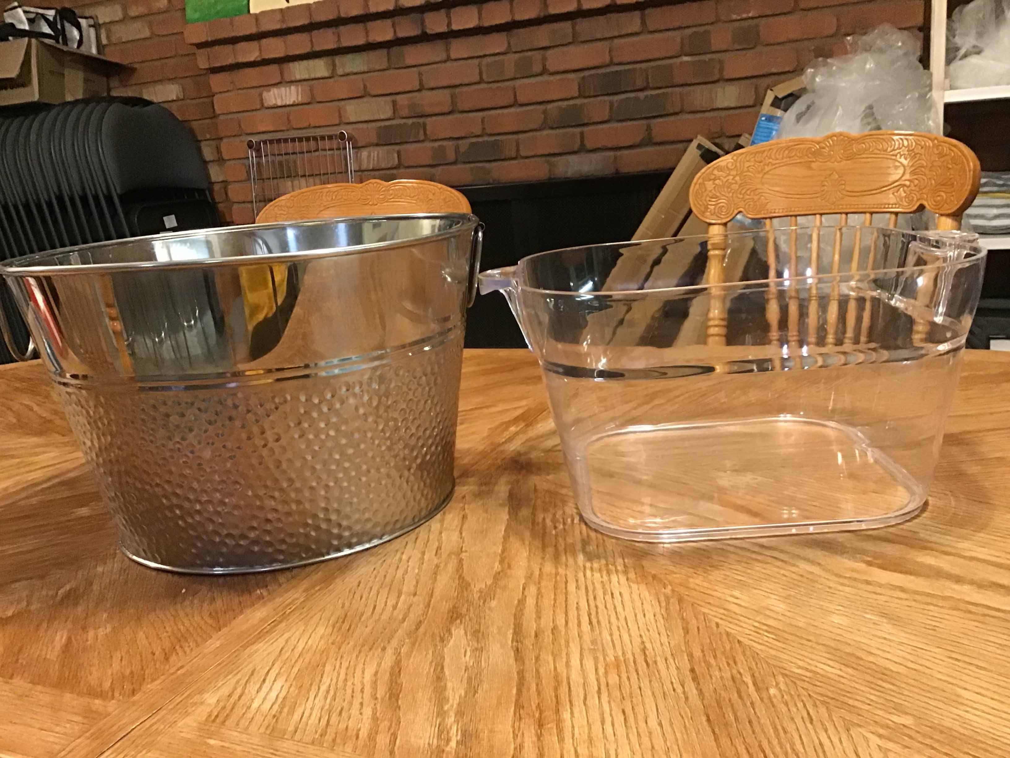 silver metal party tub