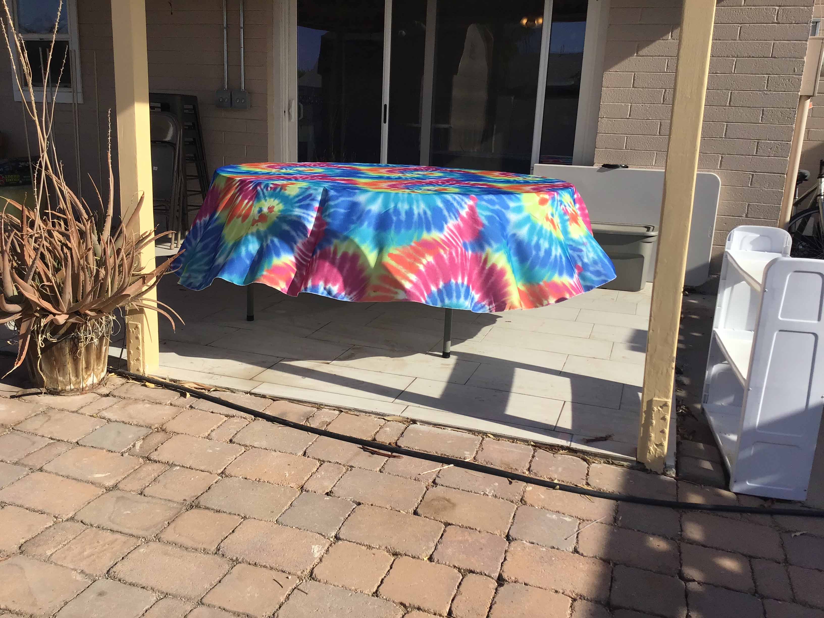 round tablecloths (tie-dye) - 108