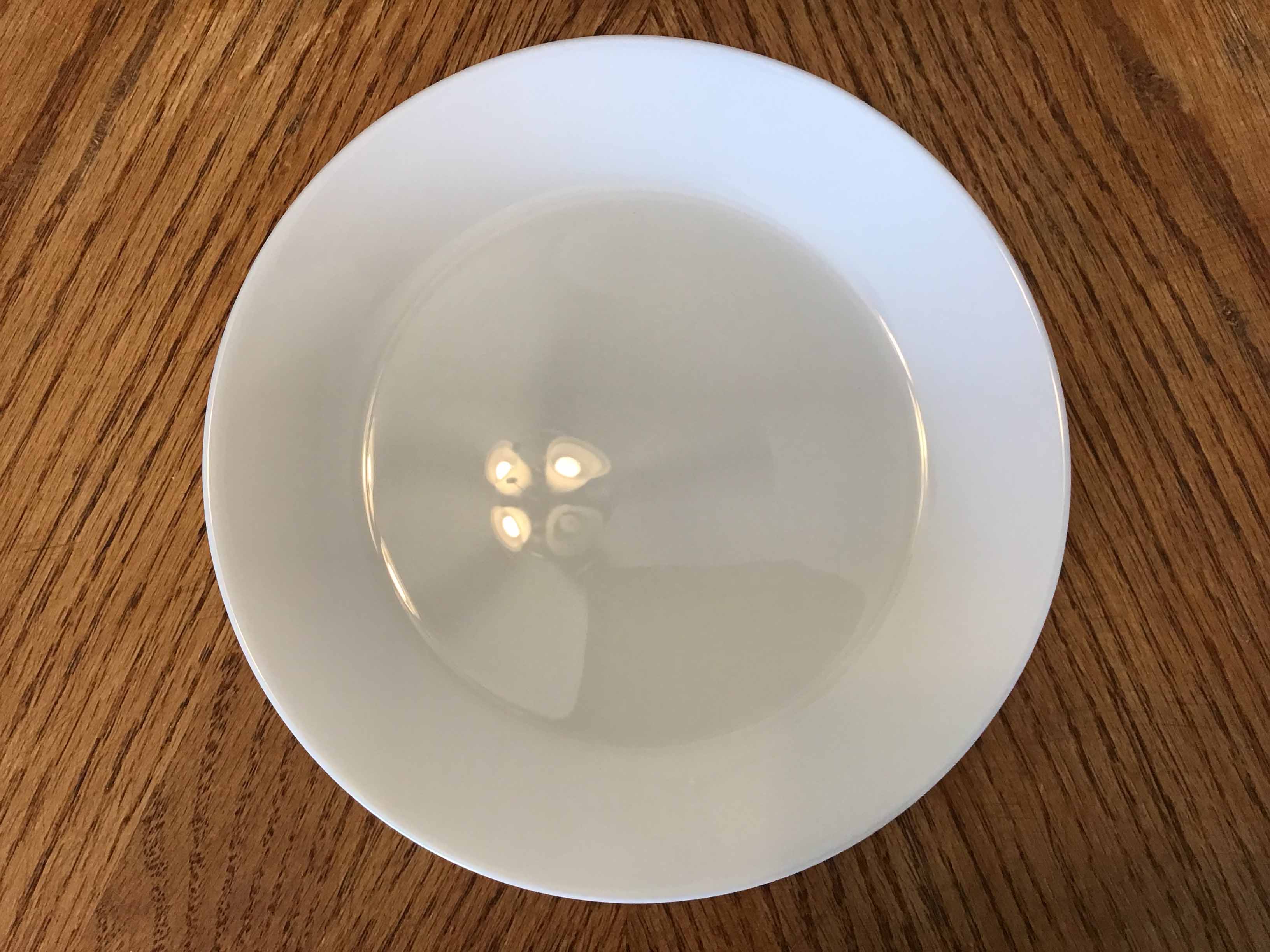 salad plates - glass (white, Oftast) - 7 1/2”