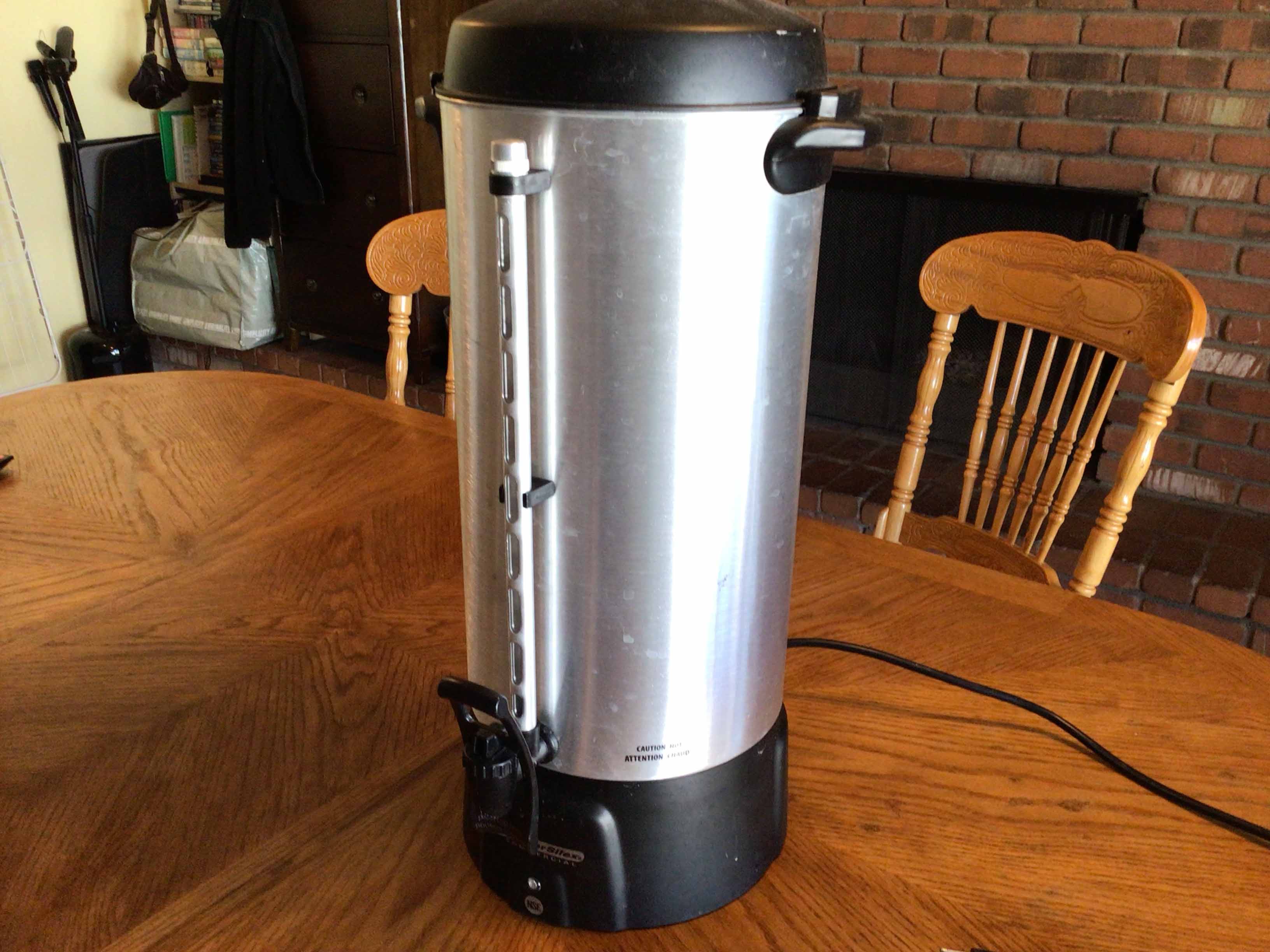100-cup coffee urn / hot water heater