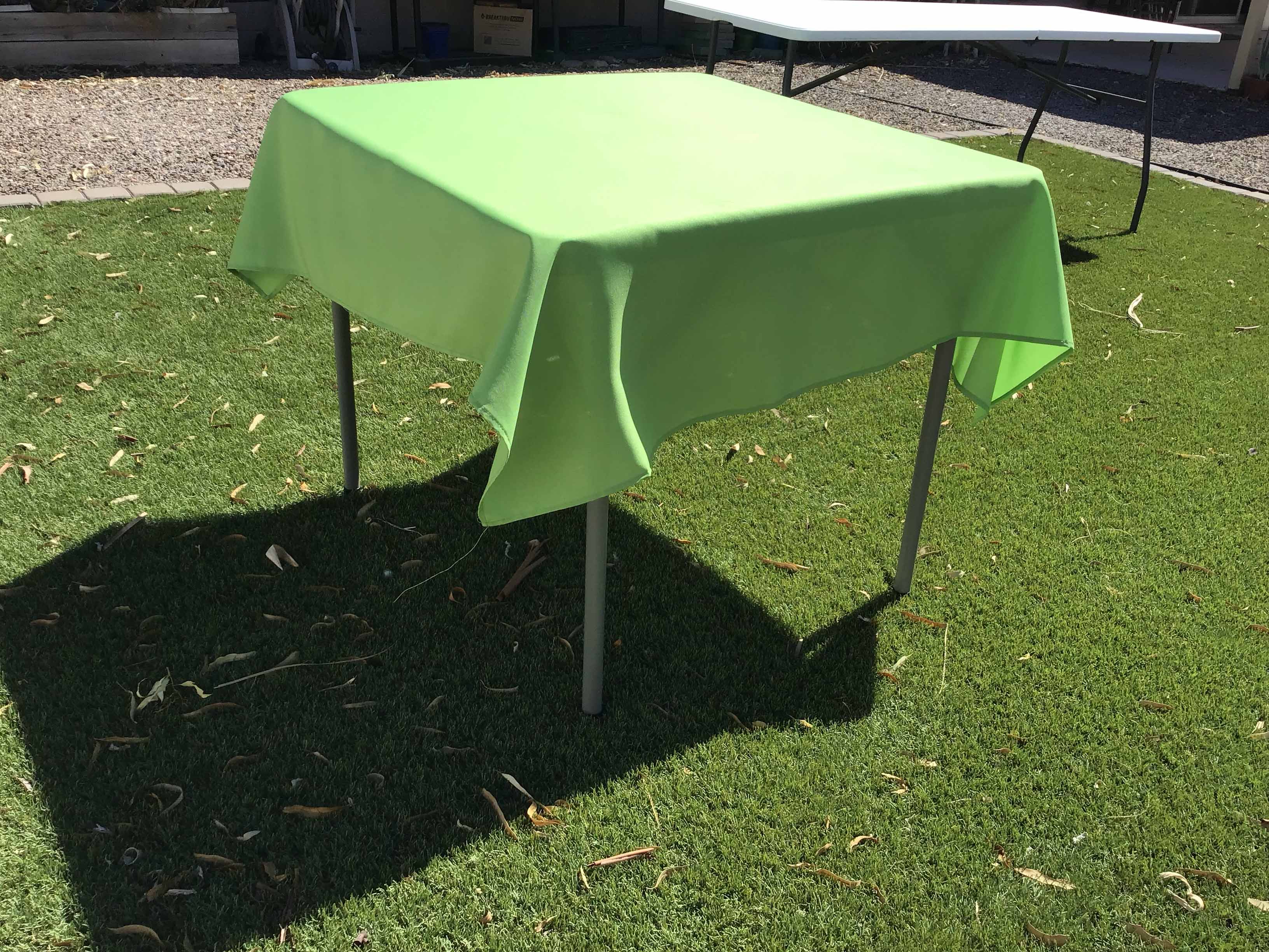 square tablecloths (apple green) - 54