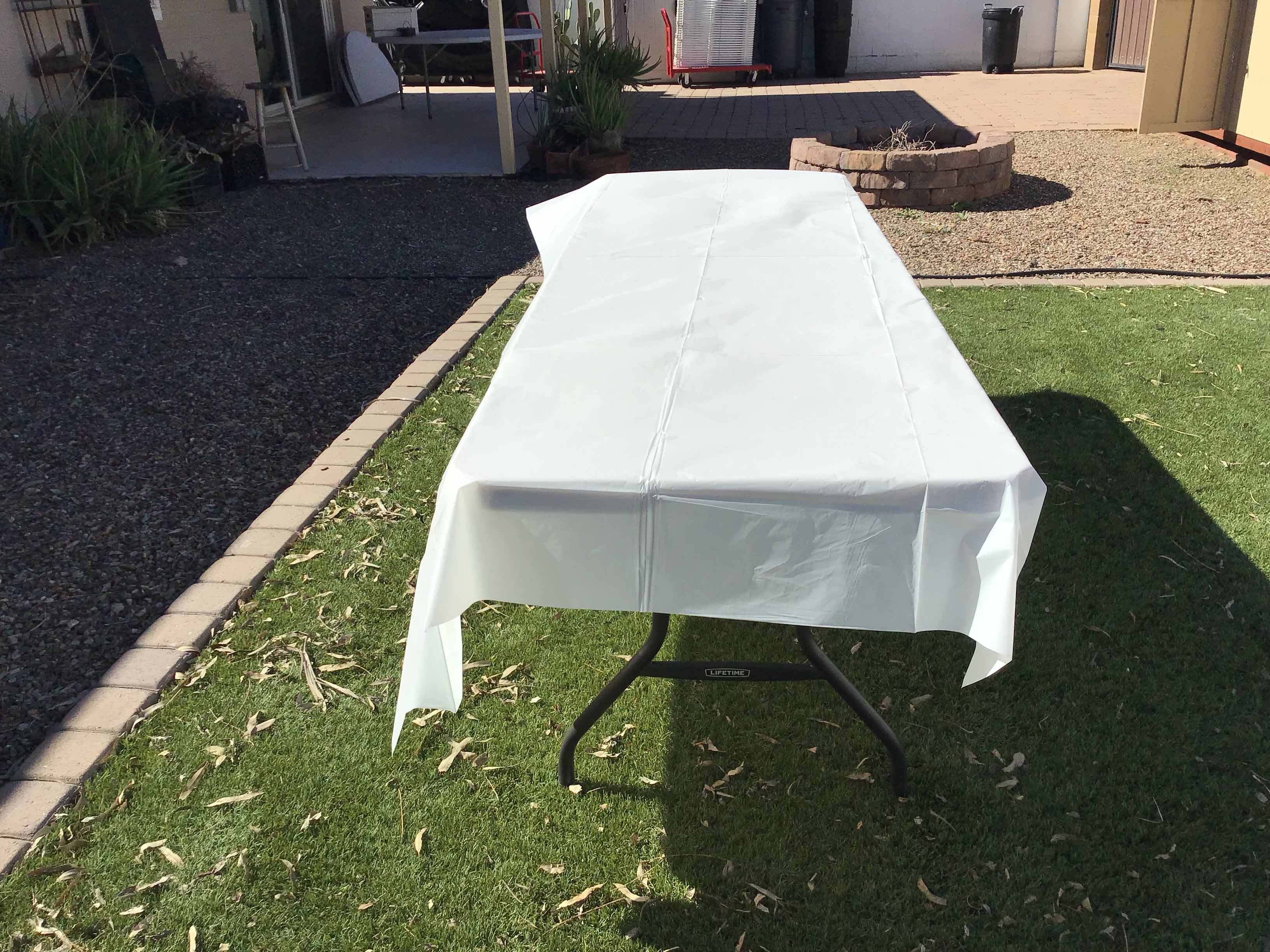 rectangle tablecloth (white, plastic, disposable) - 54 x 108