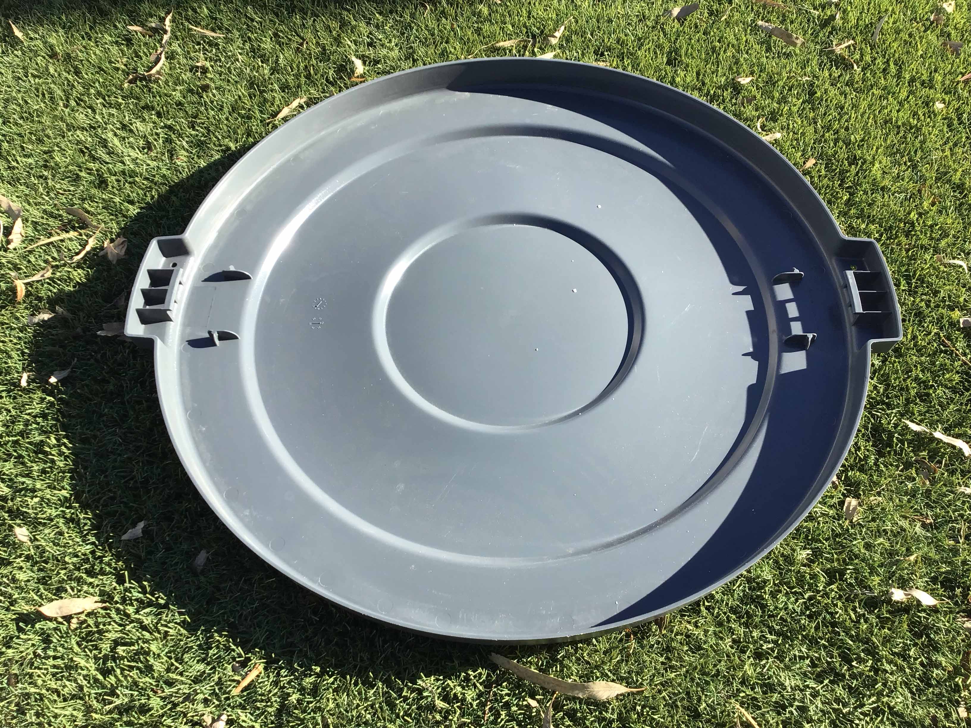 lid for 55-gallon trash can