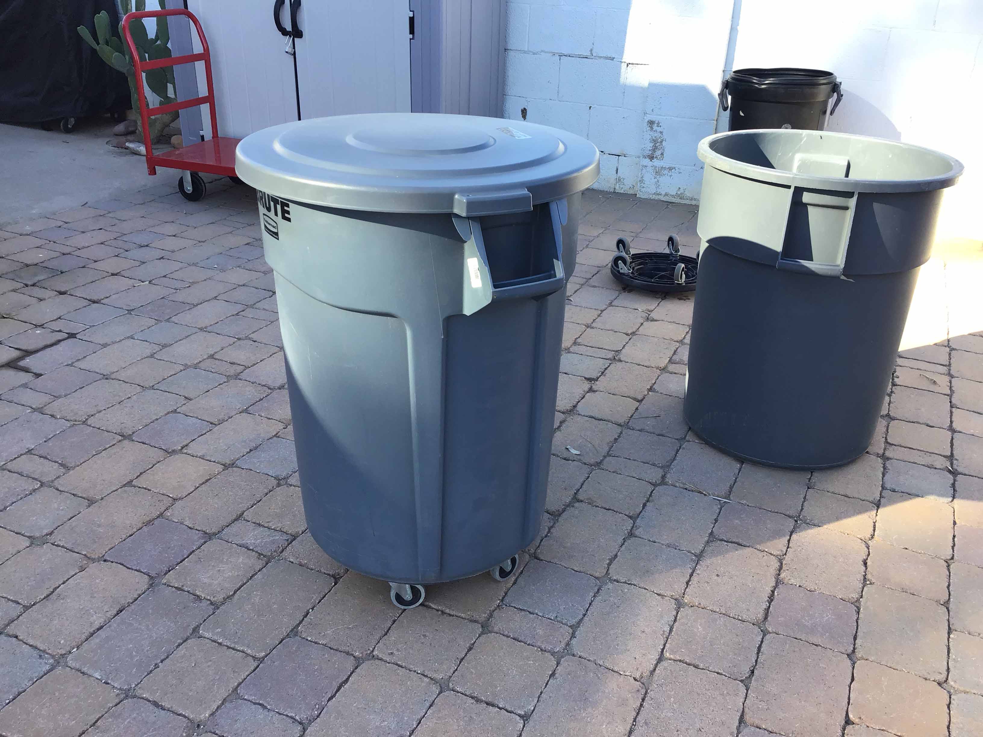 lid for 55-gallon trash can