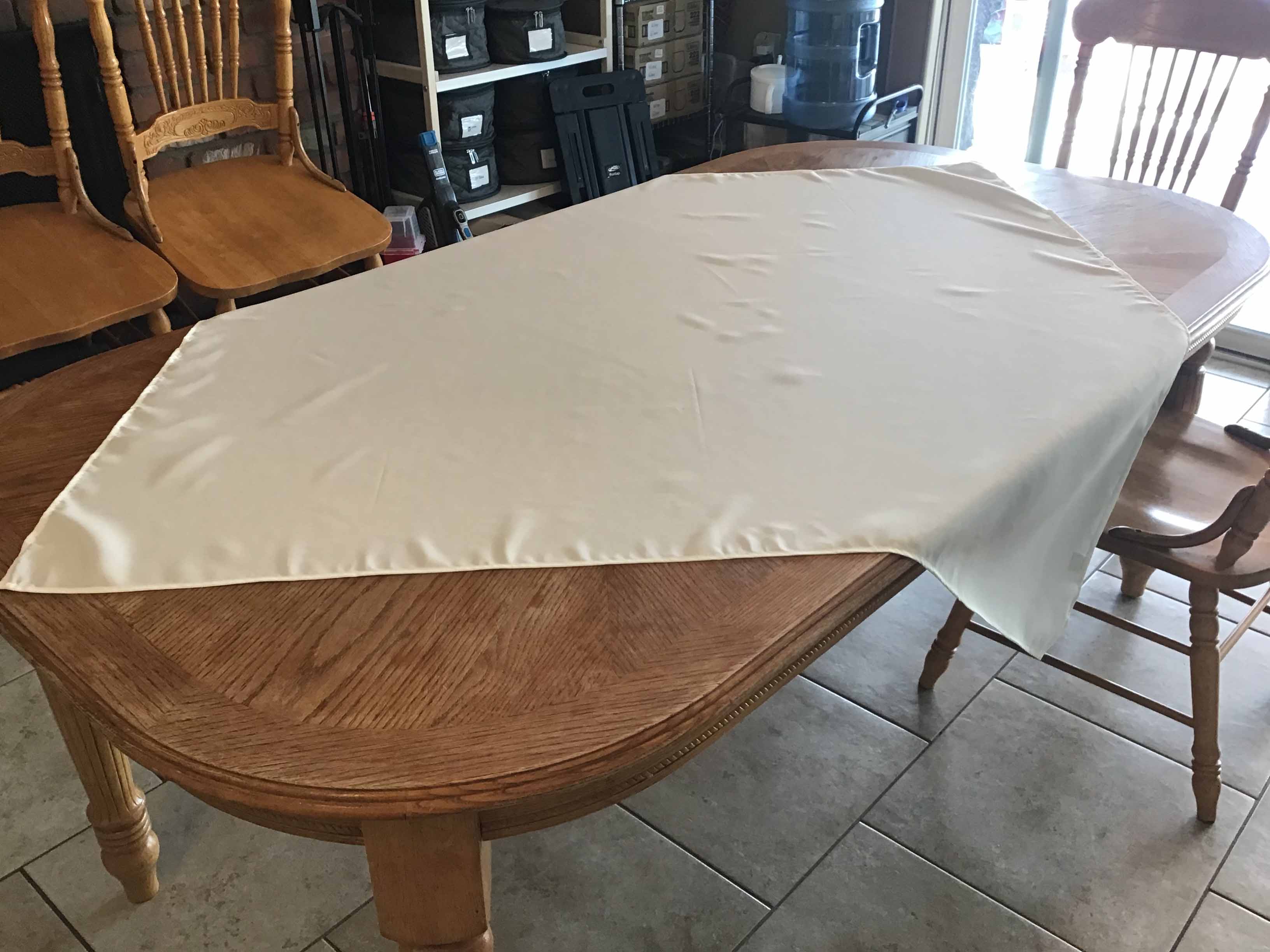 square tablecloths (ivory) - 54