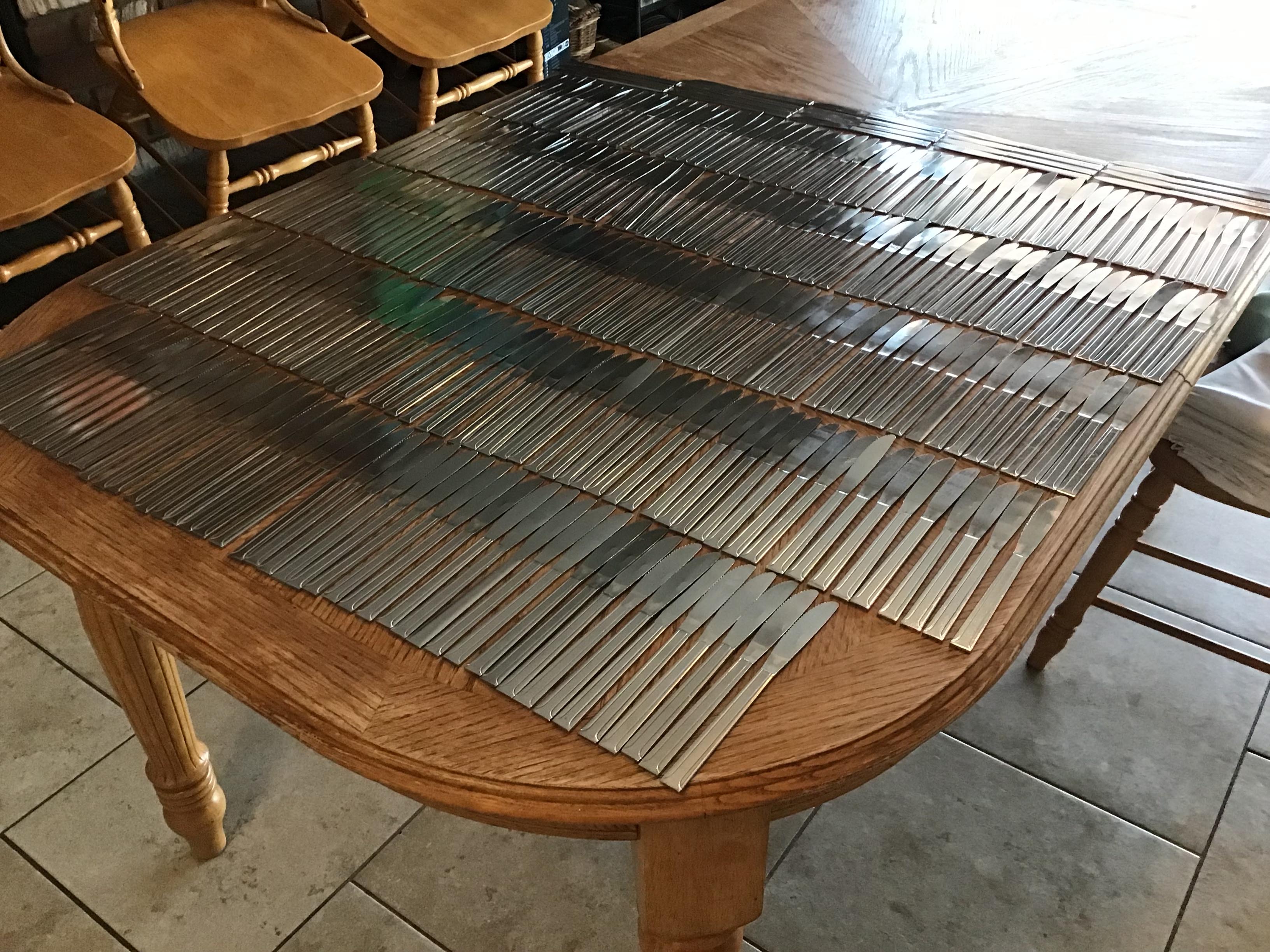 dinner knives / butter knives (stainless steel, Choice Dominion, 8 3/8)