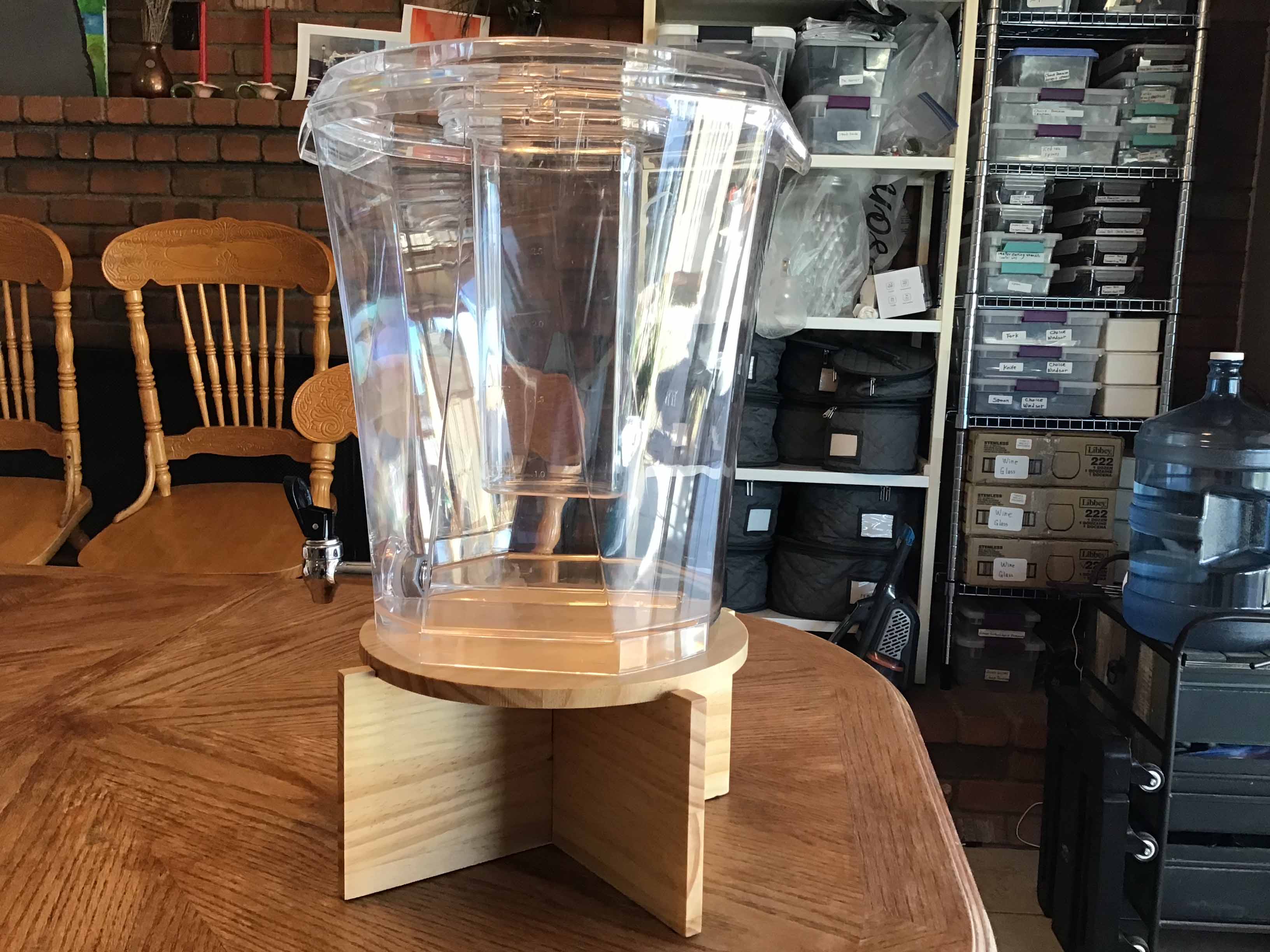3.5 gallon beverage dispenser with ice core (acrylic)