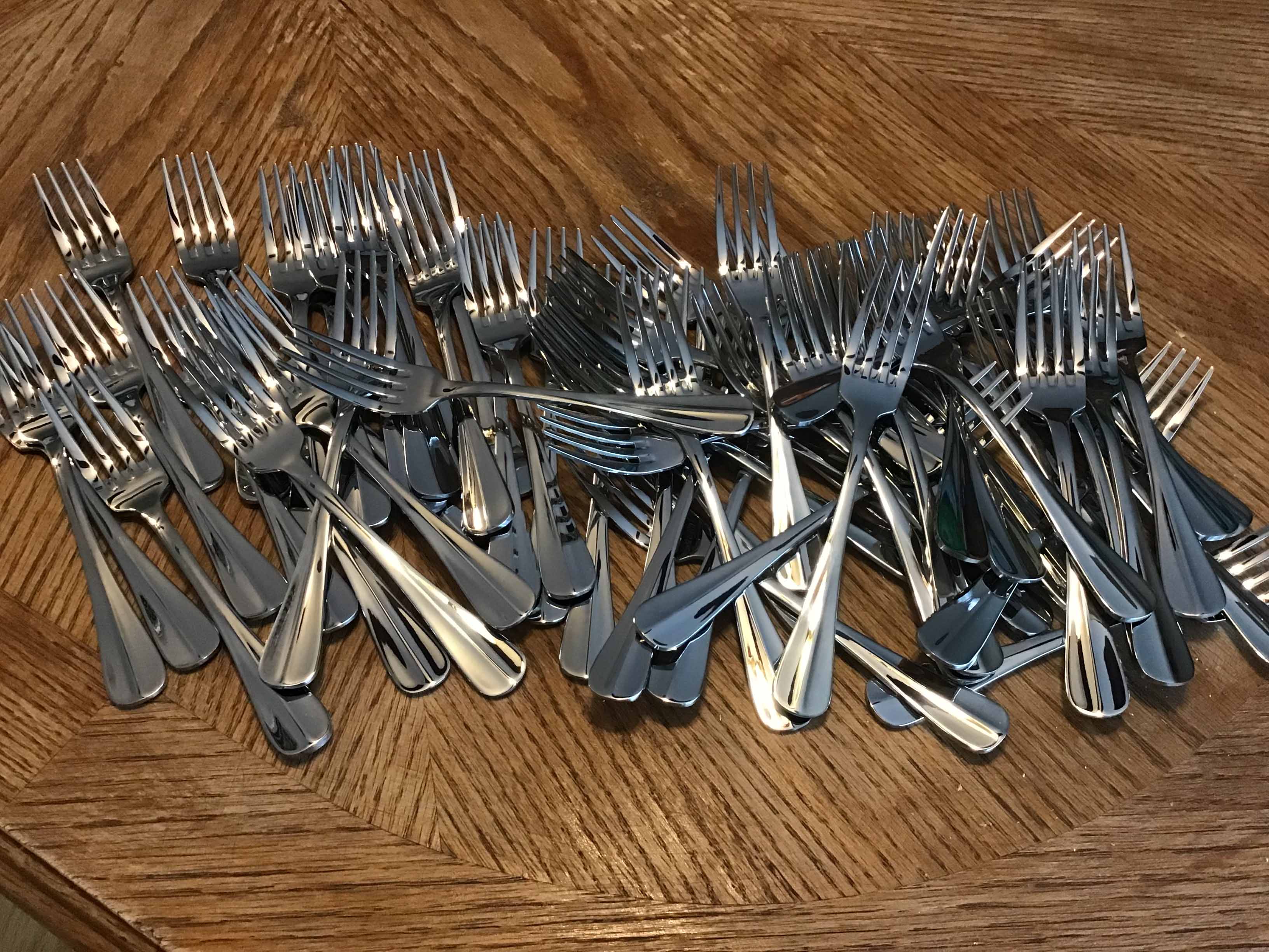 dinner forks (stainless steel, Winco 0034-05 Stanford Extra Heavy 18/8)