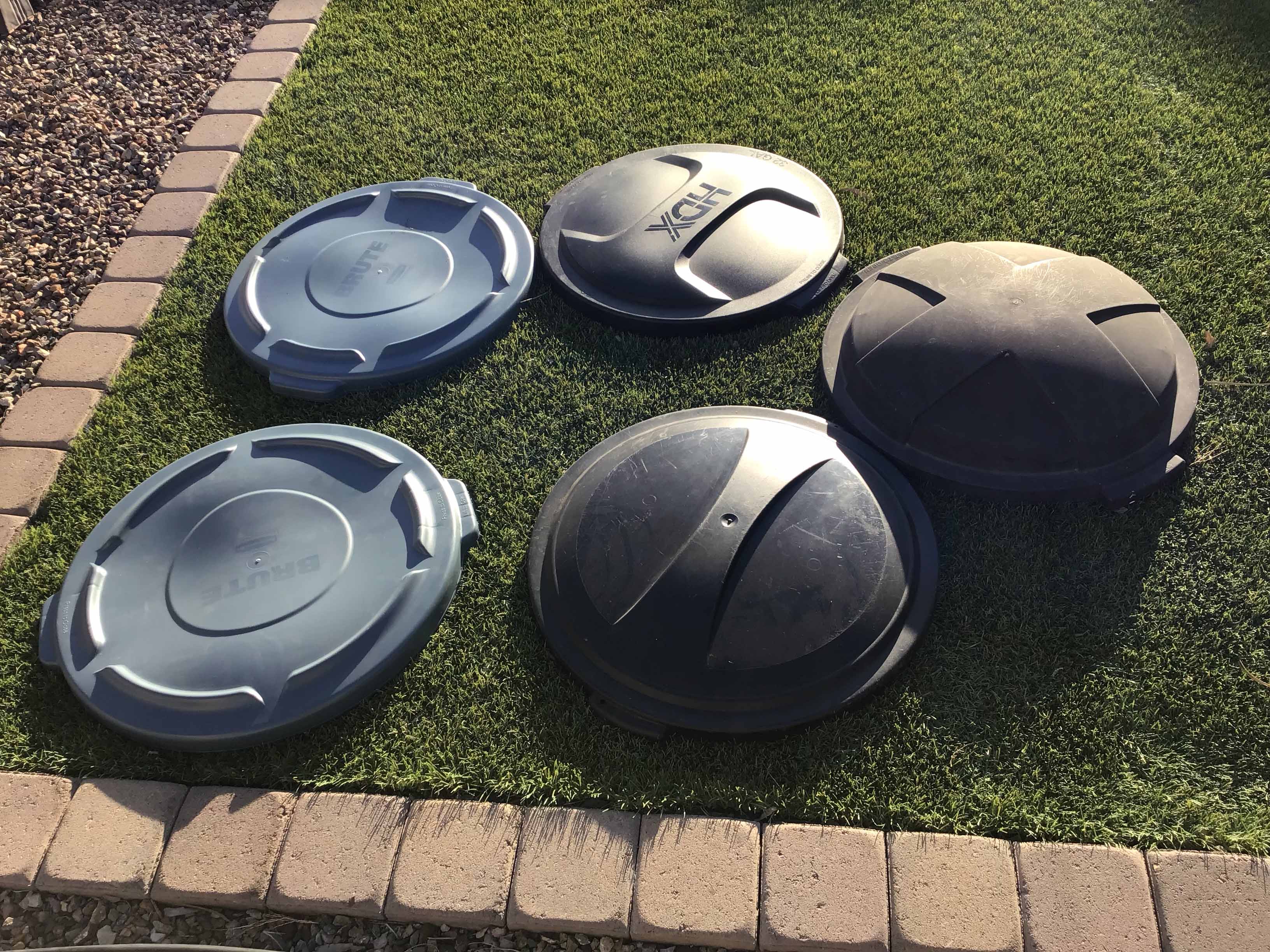 lid for 32-gallon trash can