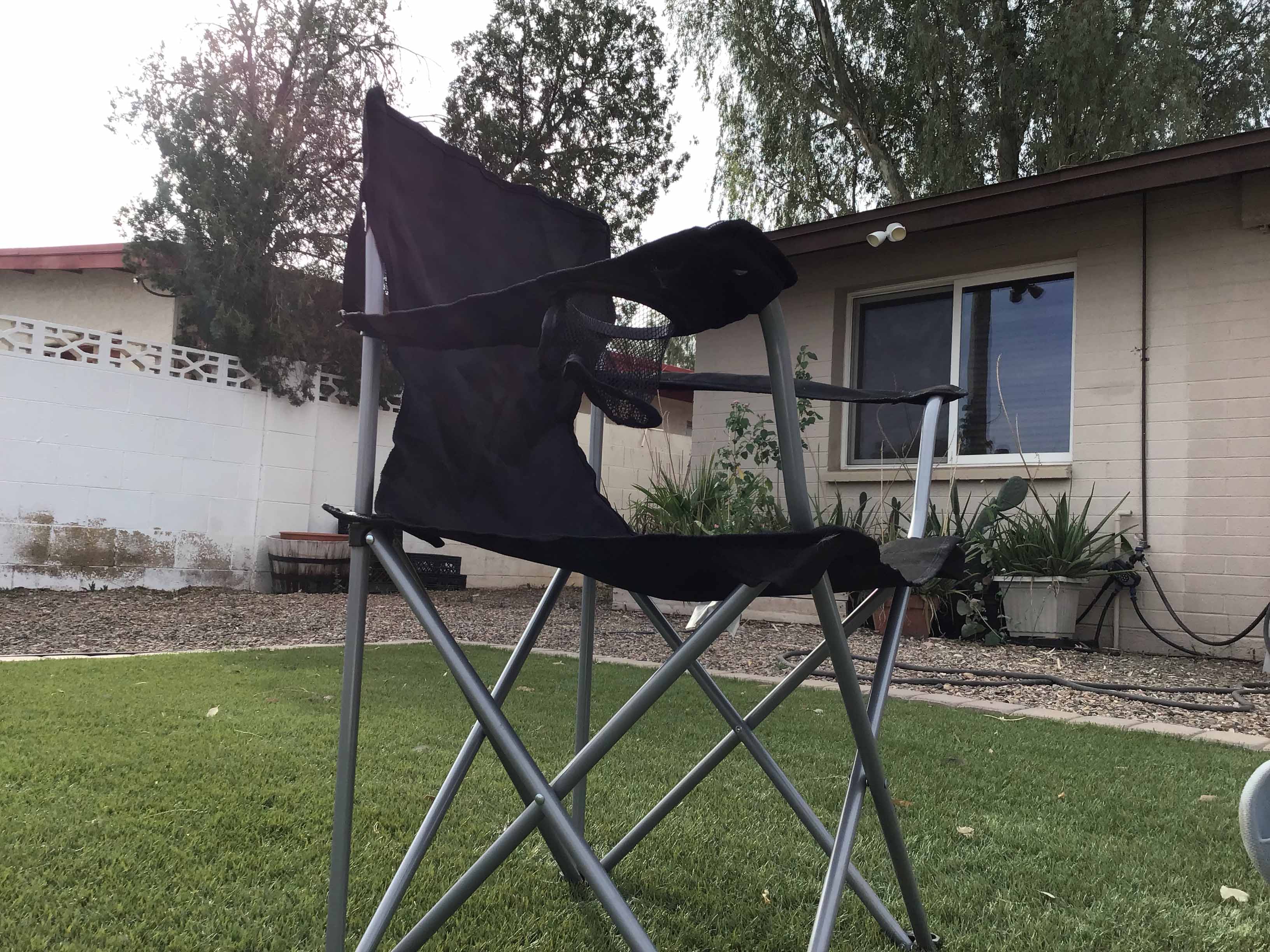 folding camp chair/lawn chair