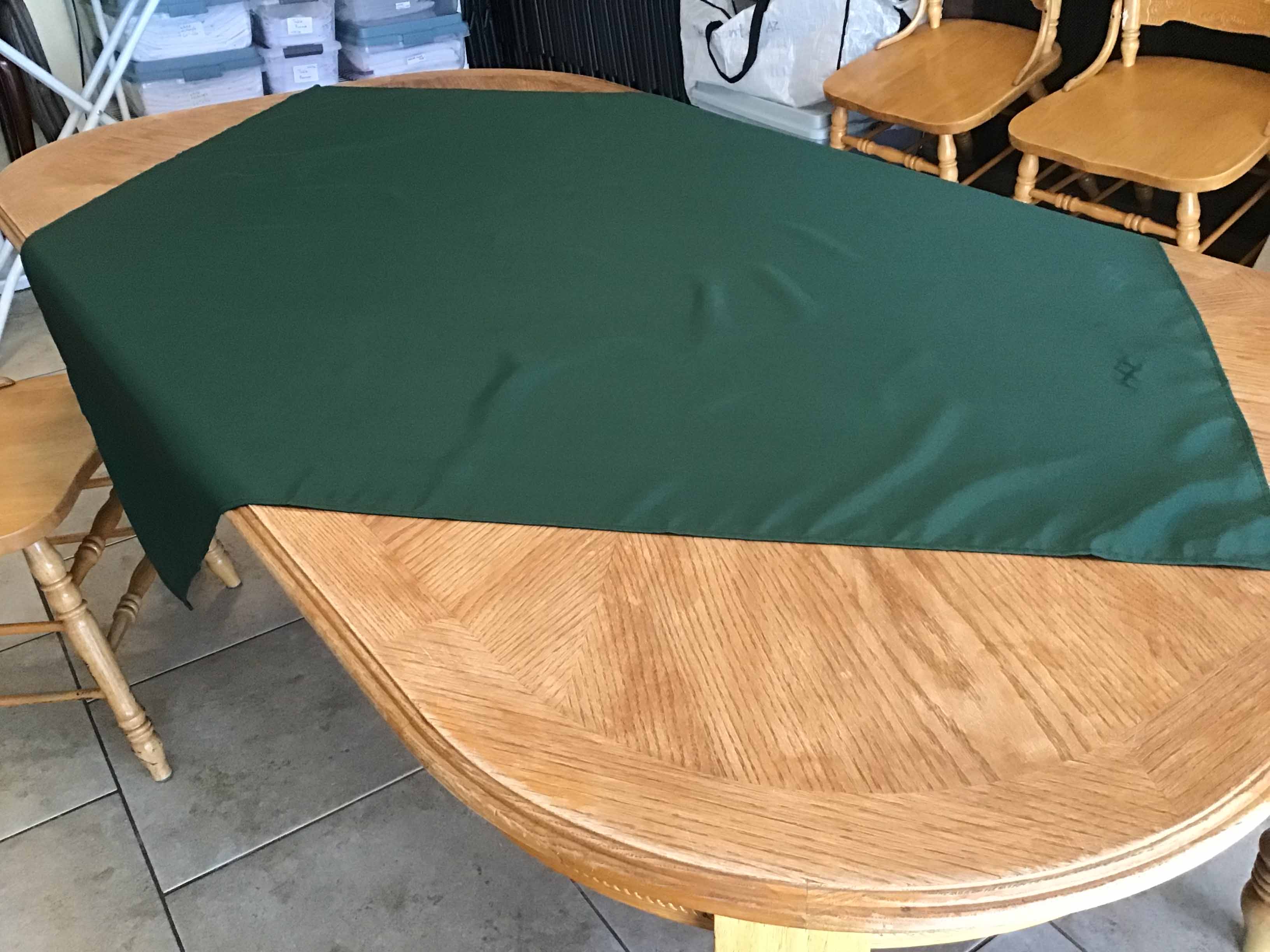 square tablecloths (hunter emerald green) - 54