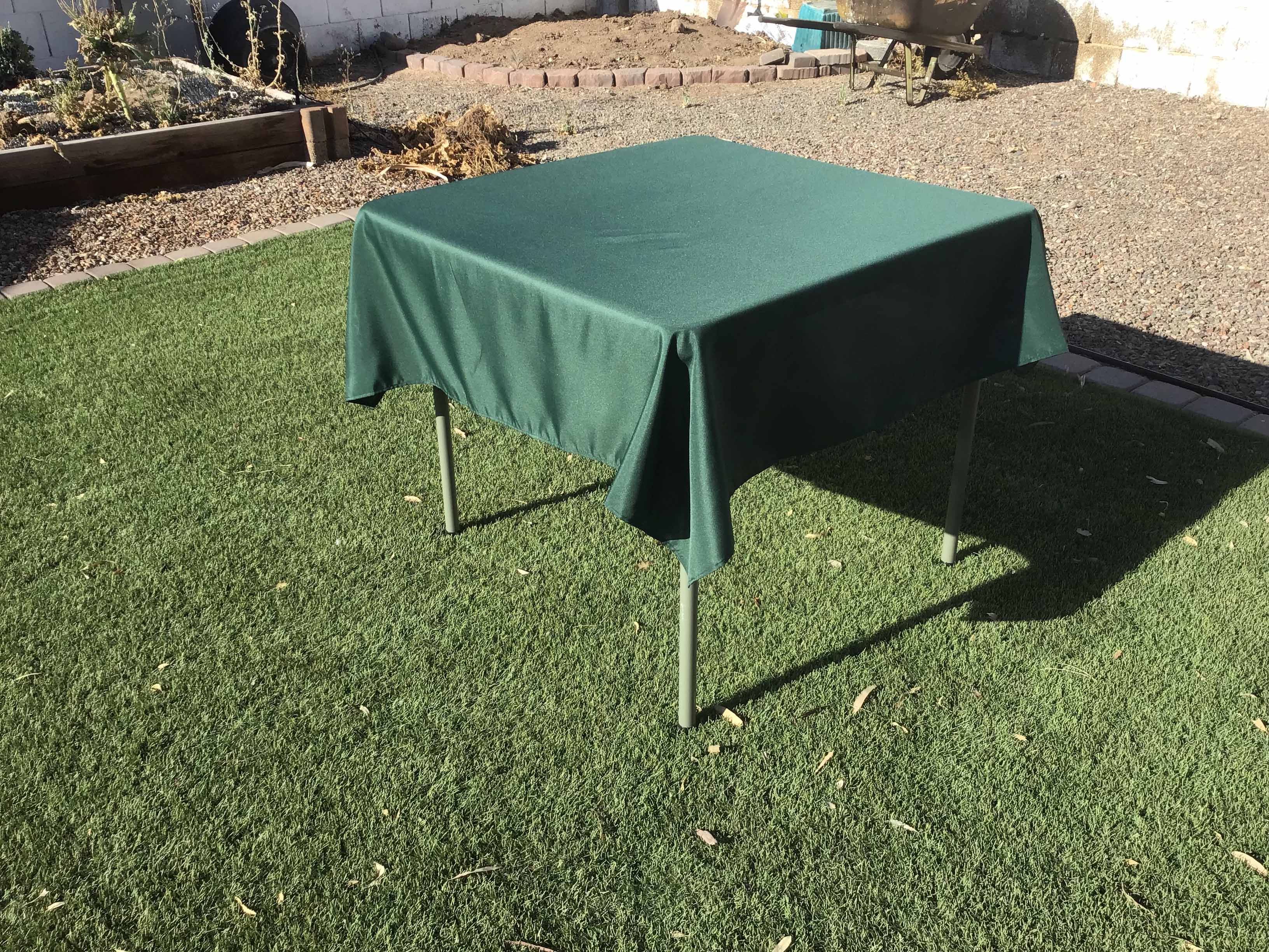 square tablecloths (hunter emerald green) - 54
