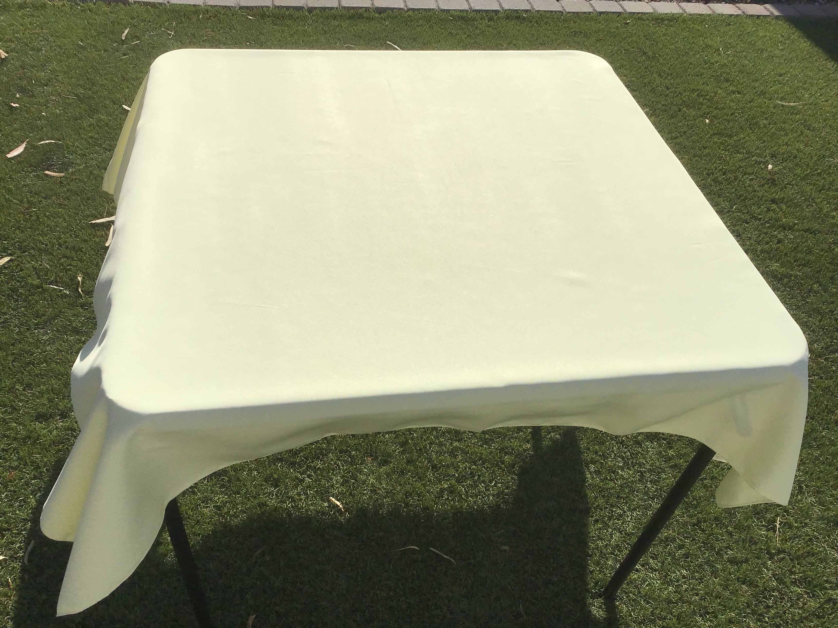 square tablecloths (butter) - 54