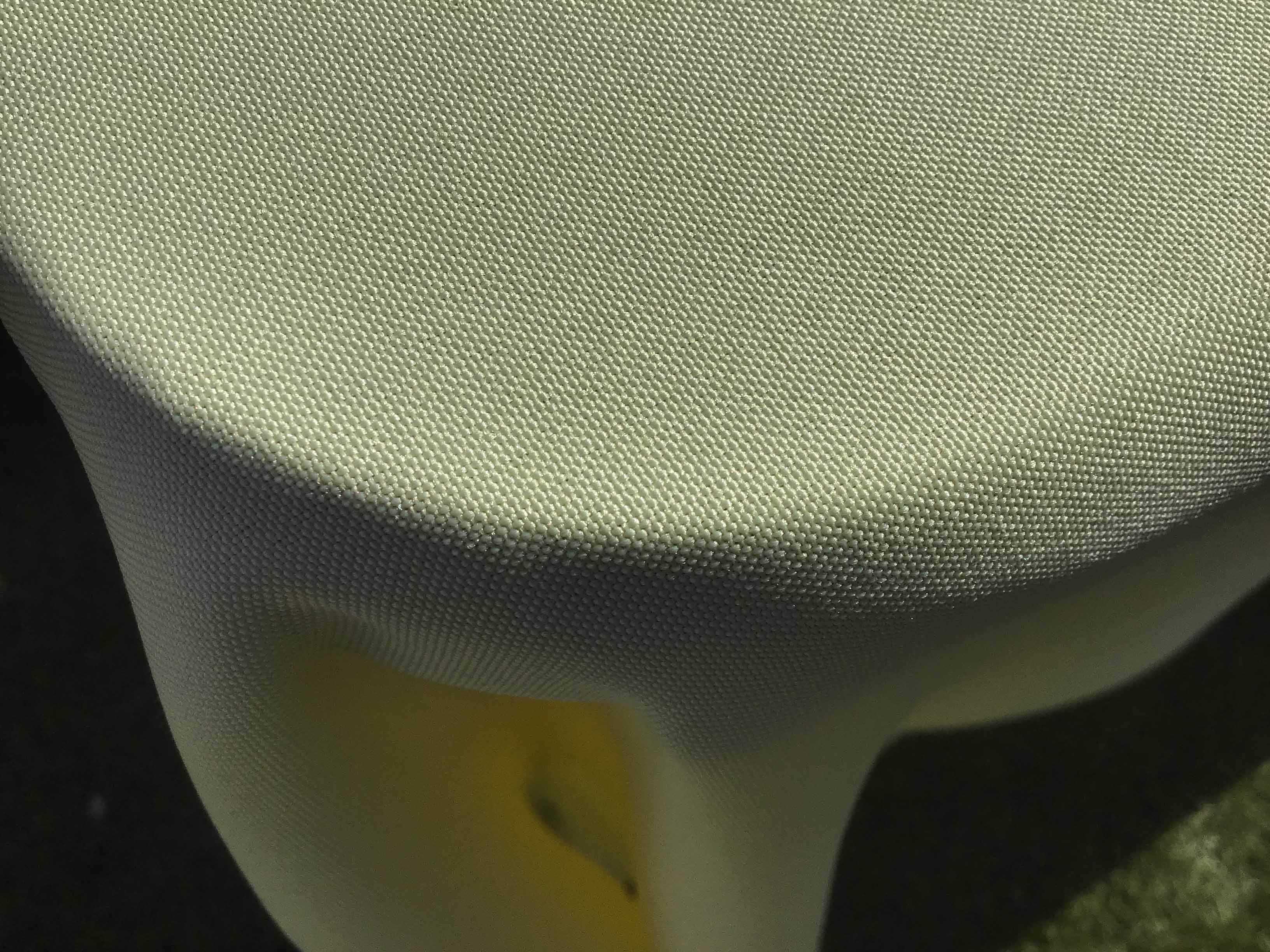square tablecloths (butter) - 72