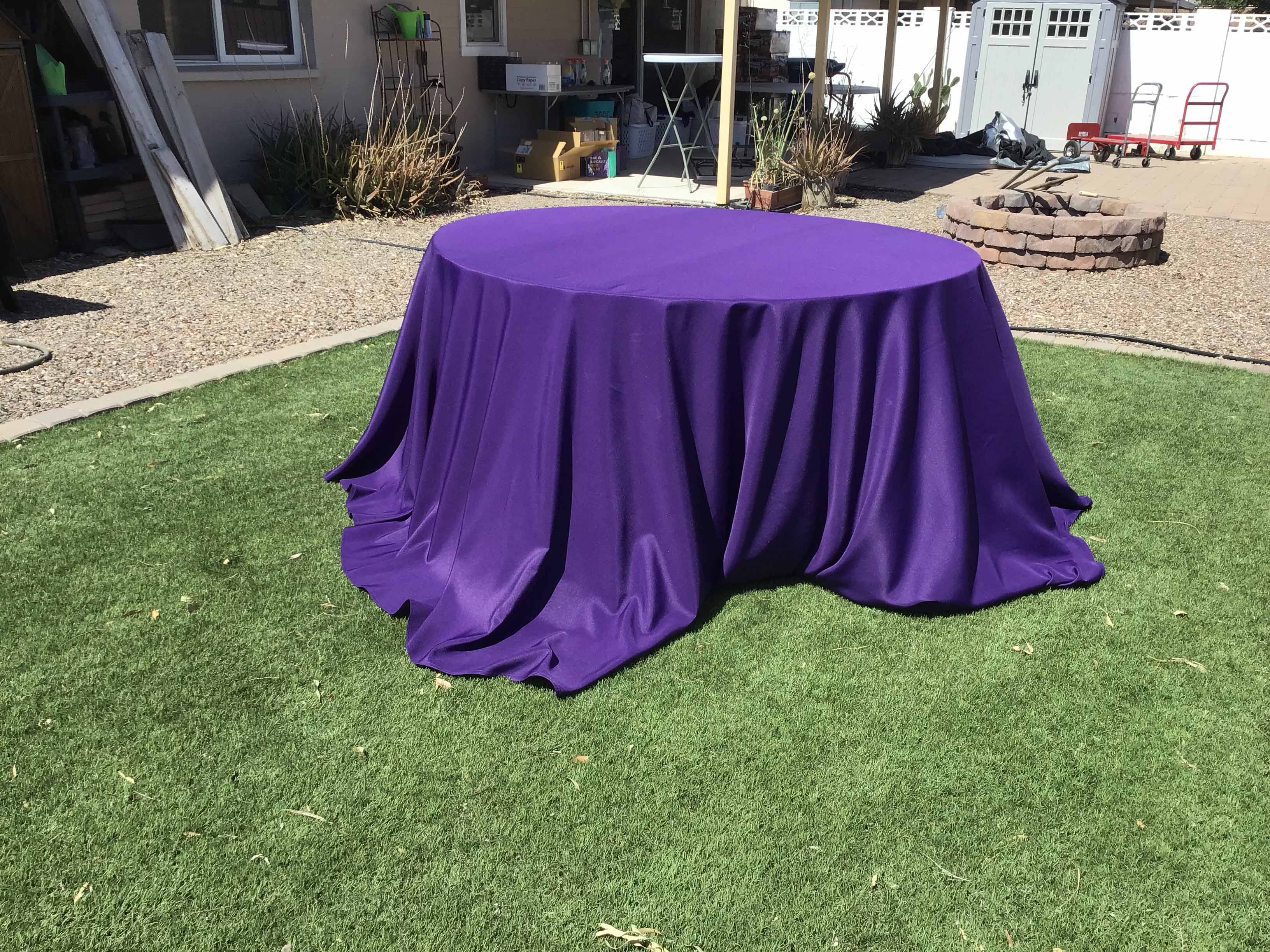 round tablecloths (purple) - 132