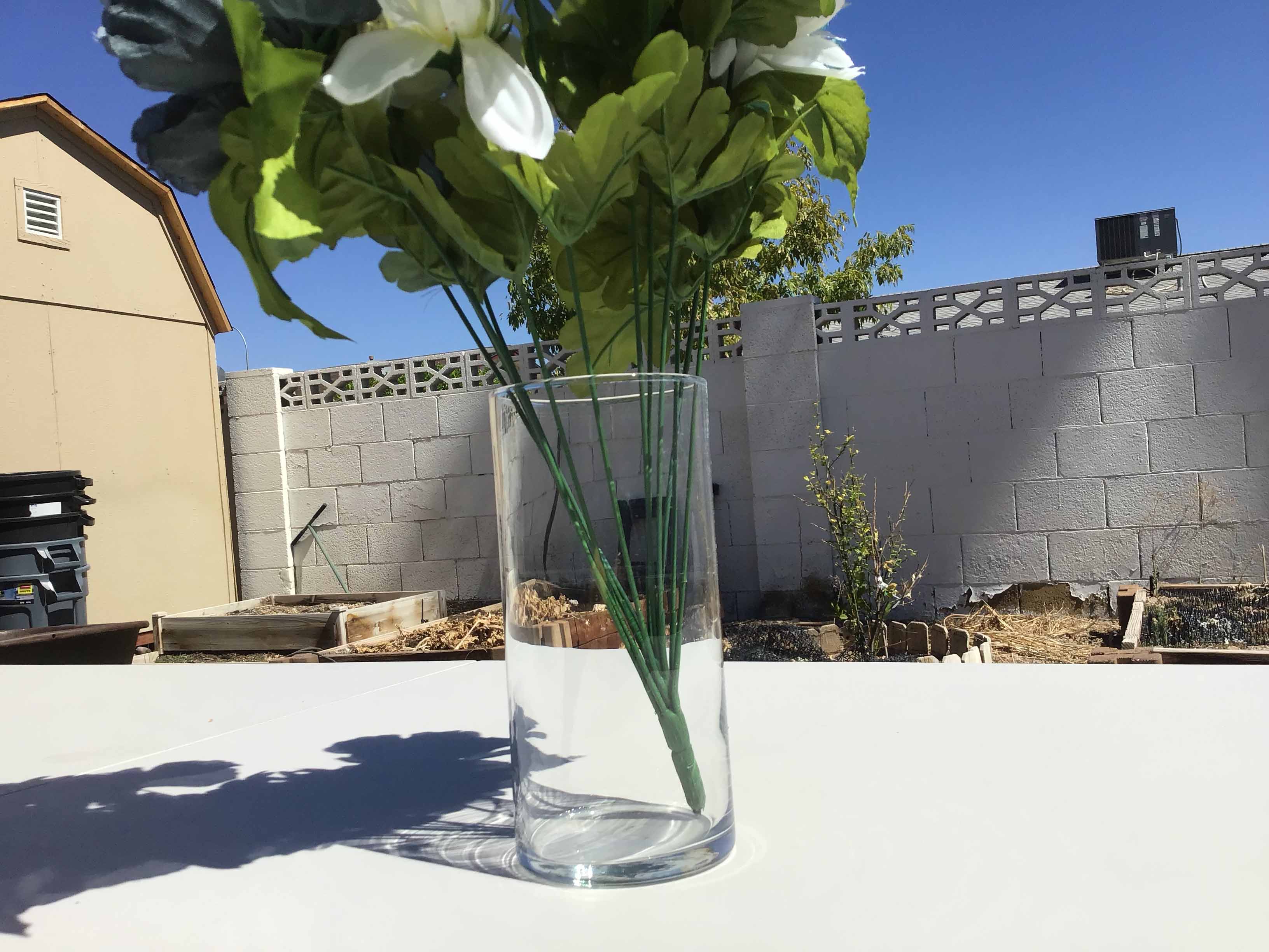cylindrical glass vase - 7.25 x 3.25