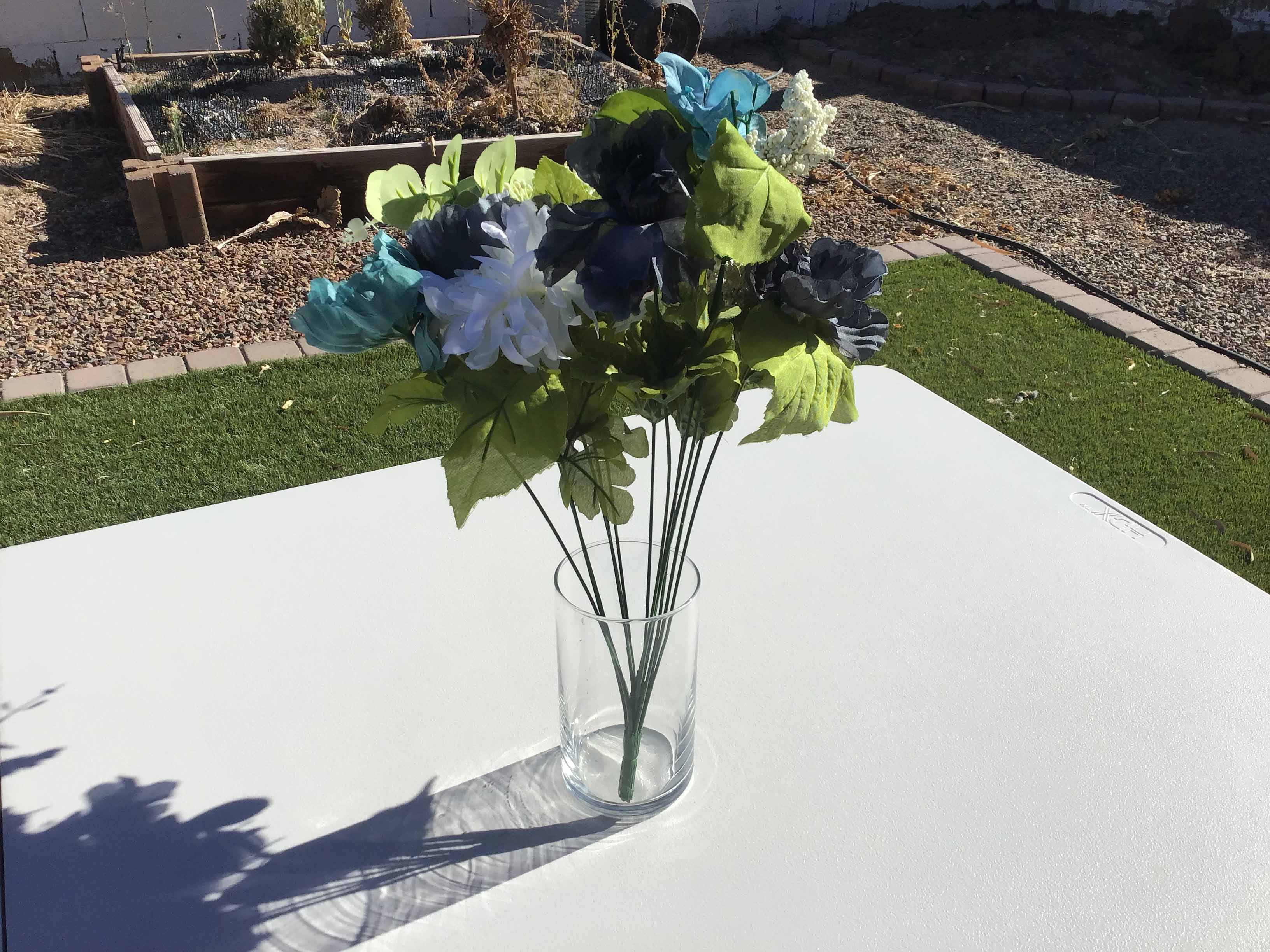 cylindical glass vase - 6 x 3.25