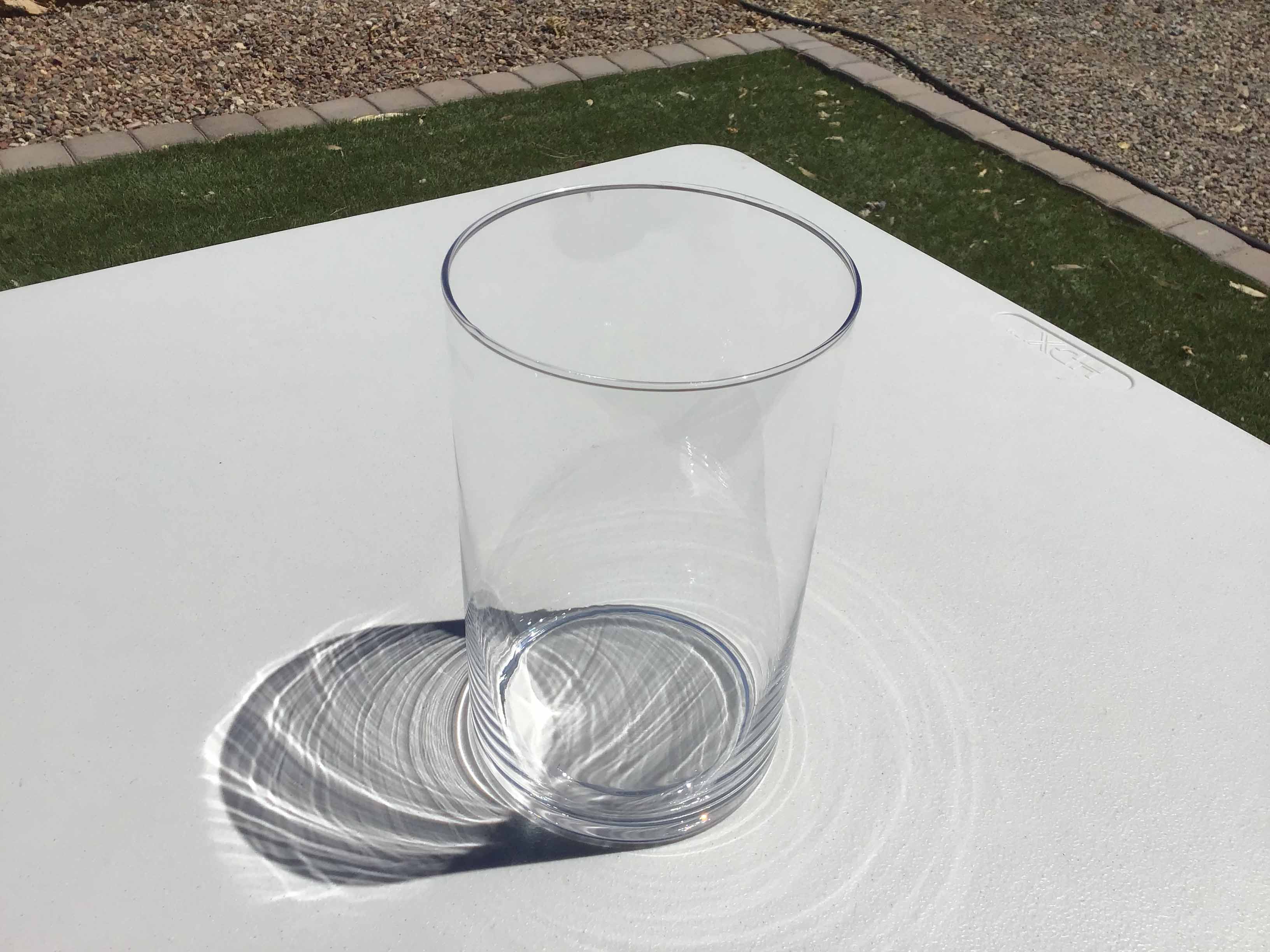 cylindrical glass vase - 8 x 5