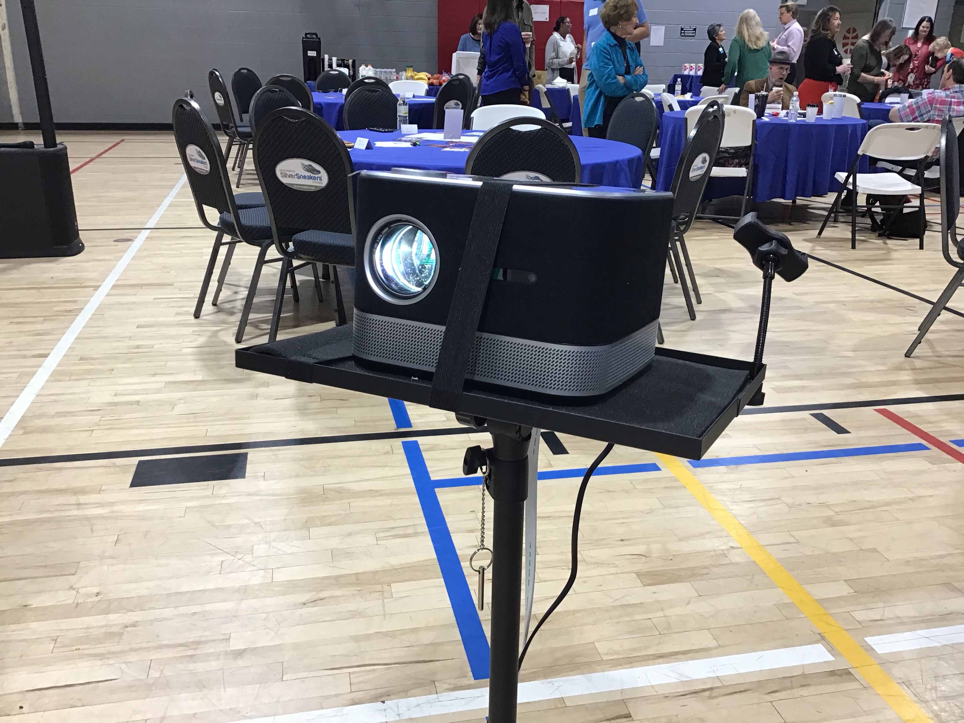 3-in-1 projector (with WiFi, Bluetooth, 3D Dolby audio)
