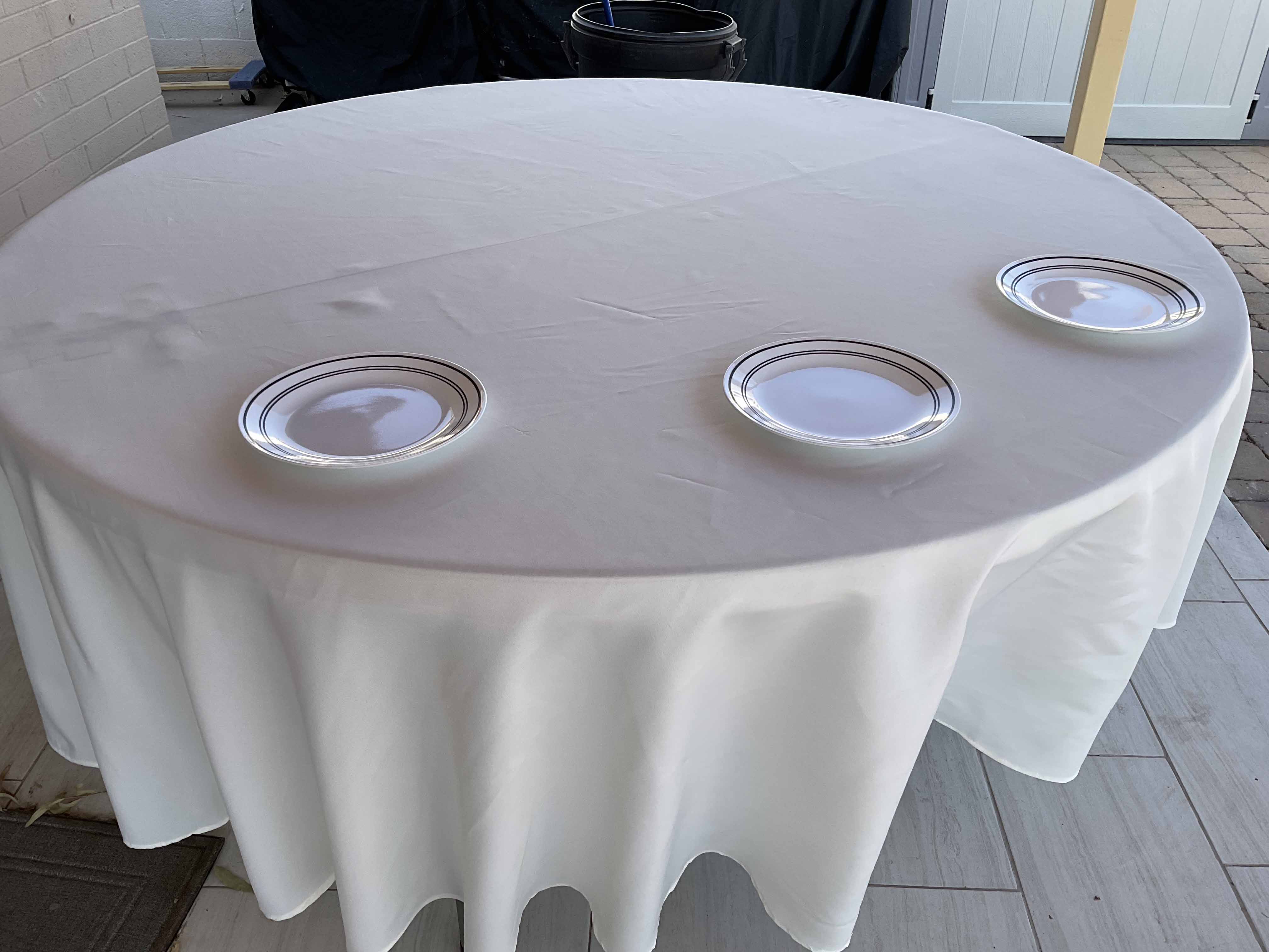 round tablecloths (ivory) - 120