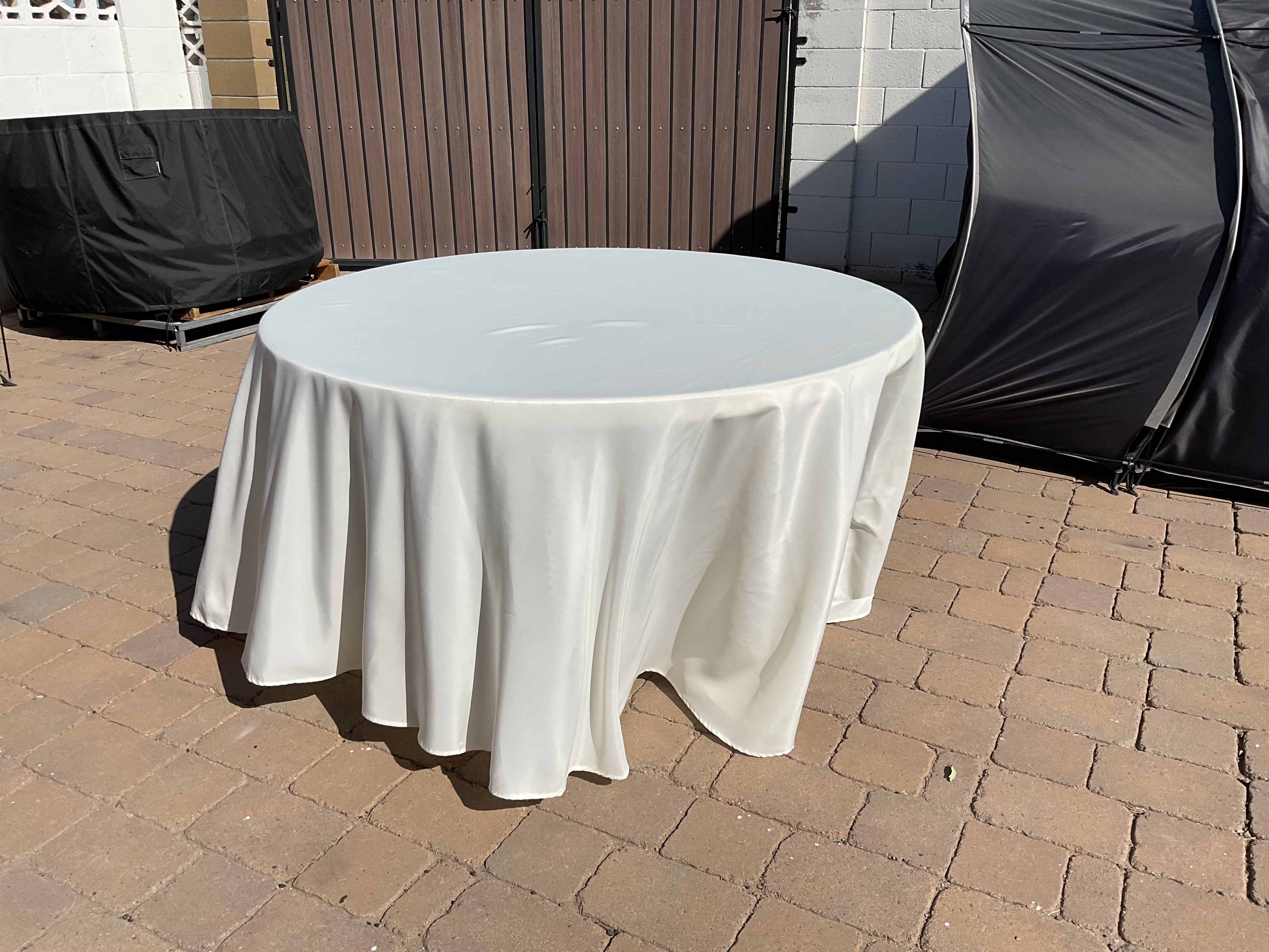 round tablecloths (ivory) - 120