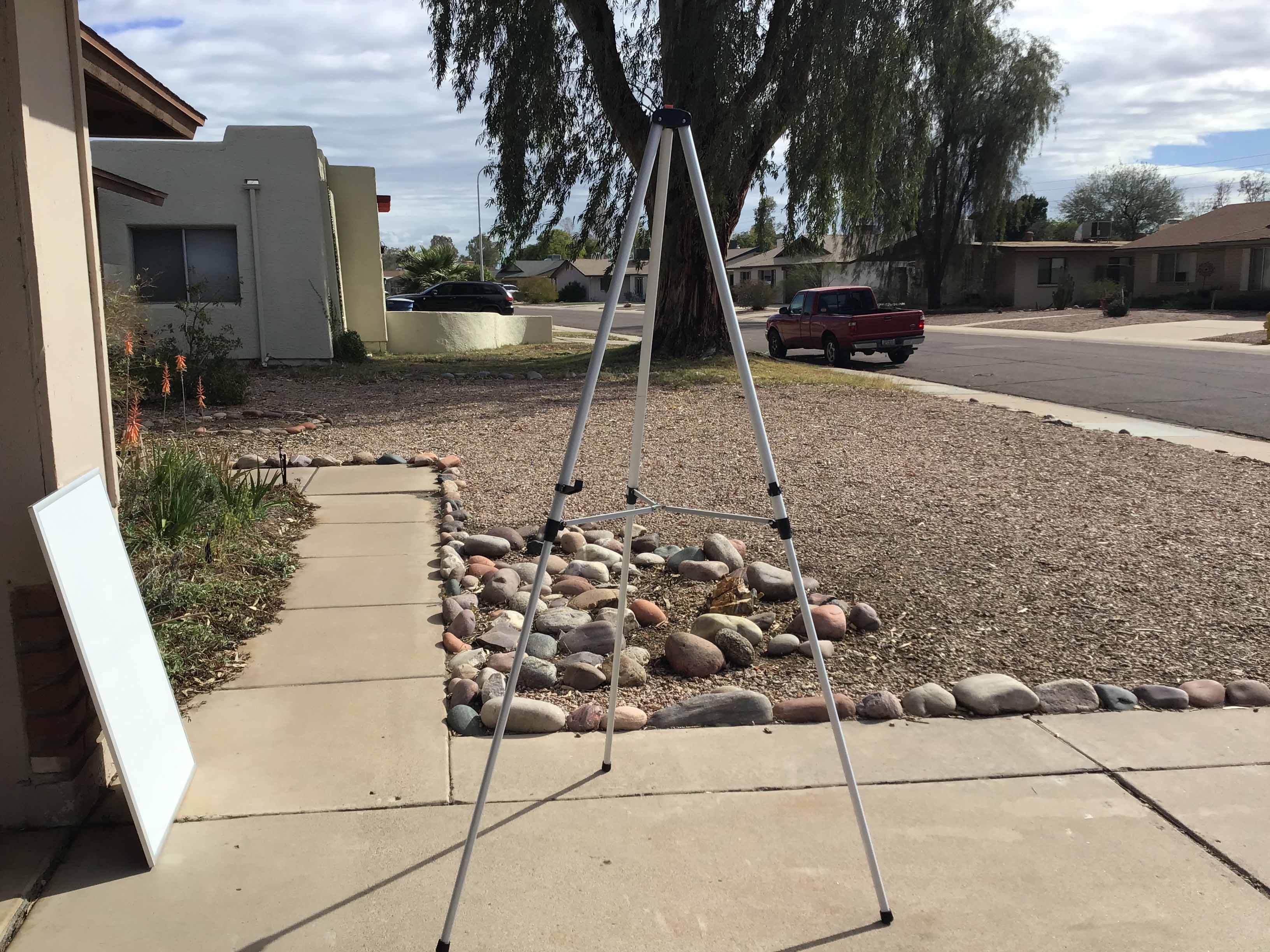 easel with pad retainer (aluminum, heavy-duty) - 37 to 69