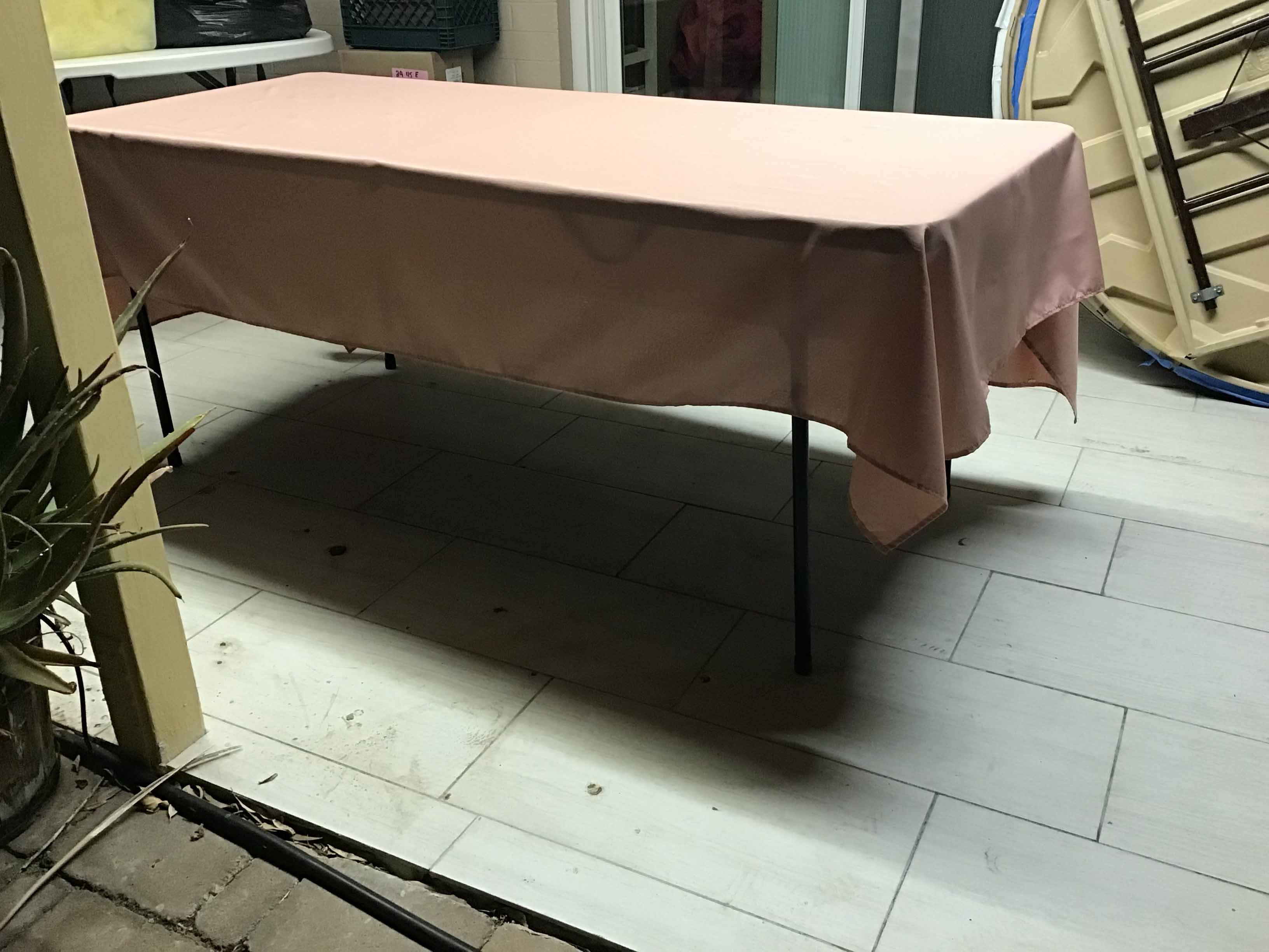 rectangle tablecloths (dusty rose) - 60 x 102