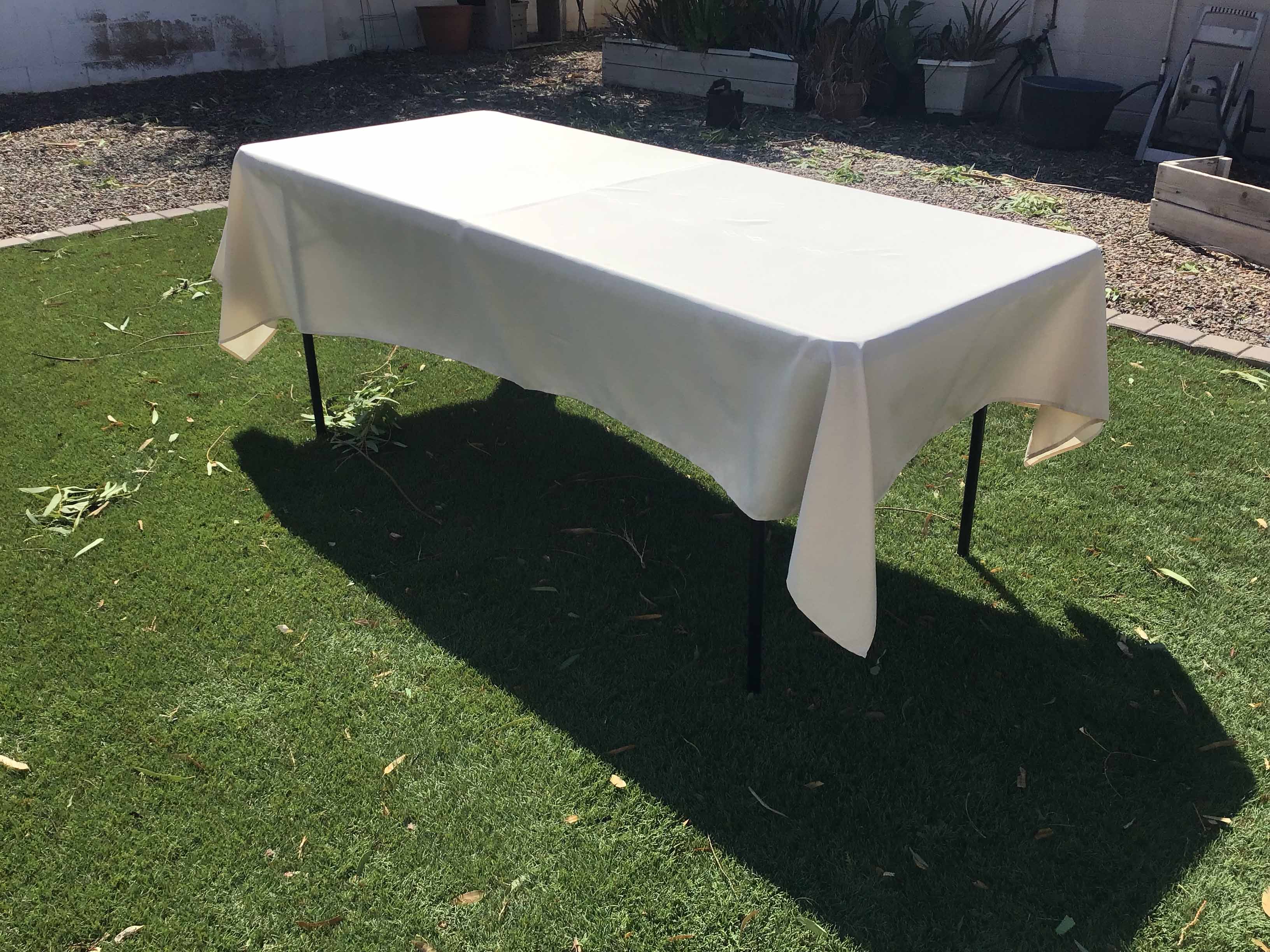 rectangle tablecloths (beige) - 60 x 102