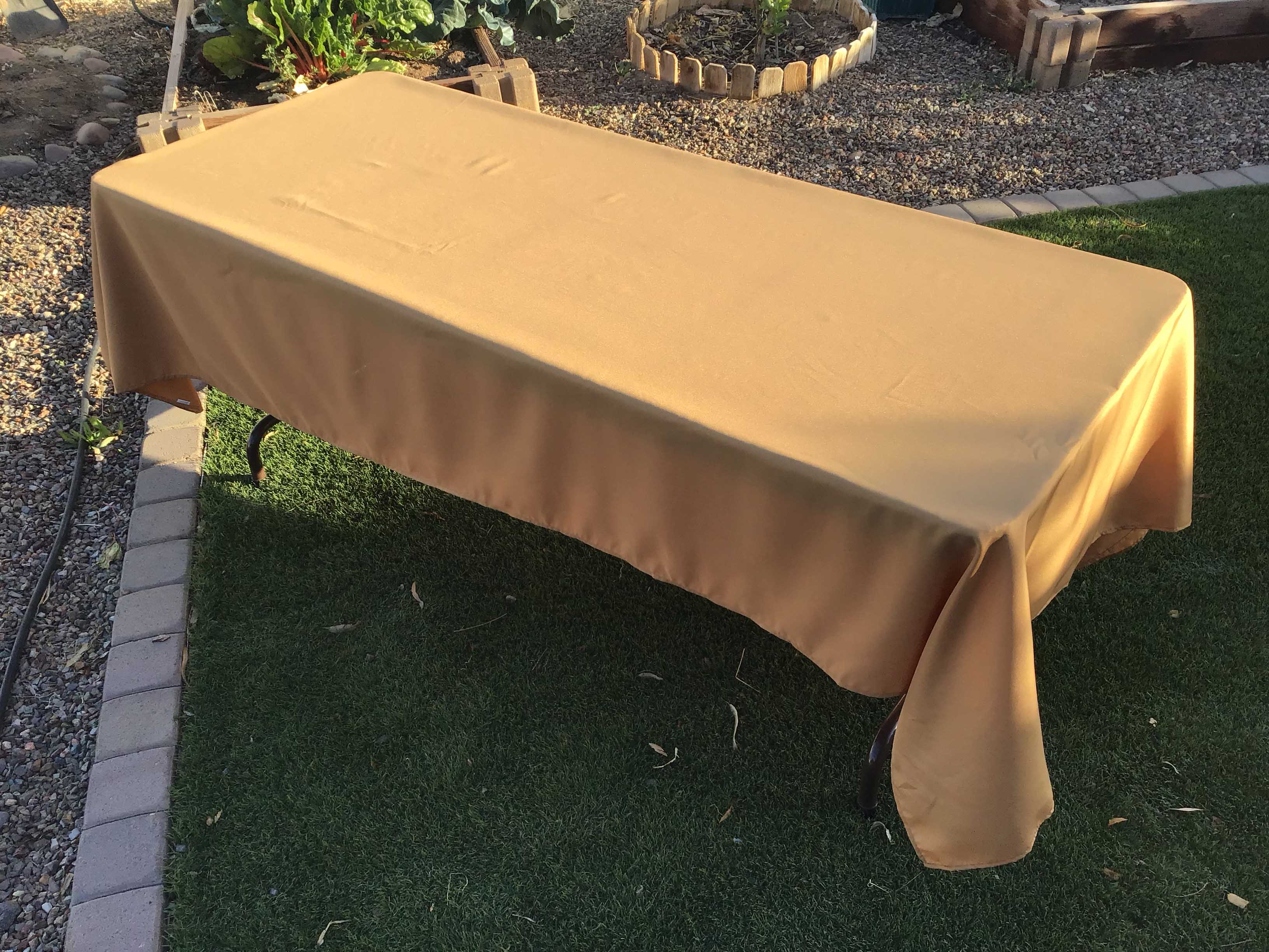 rectangle tablecloths (gold) - 60 x 102