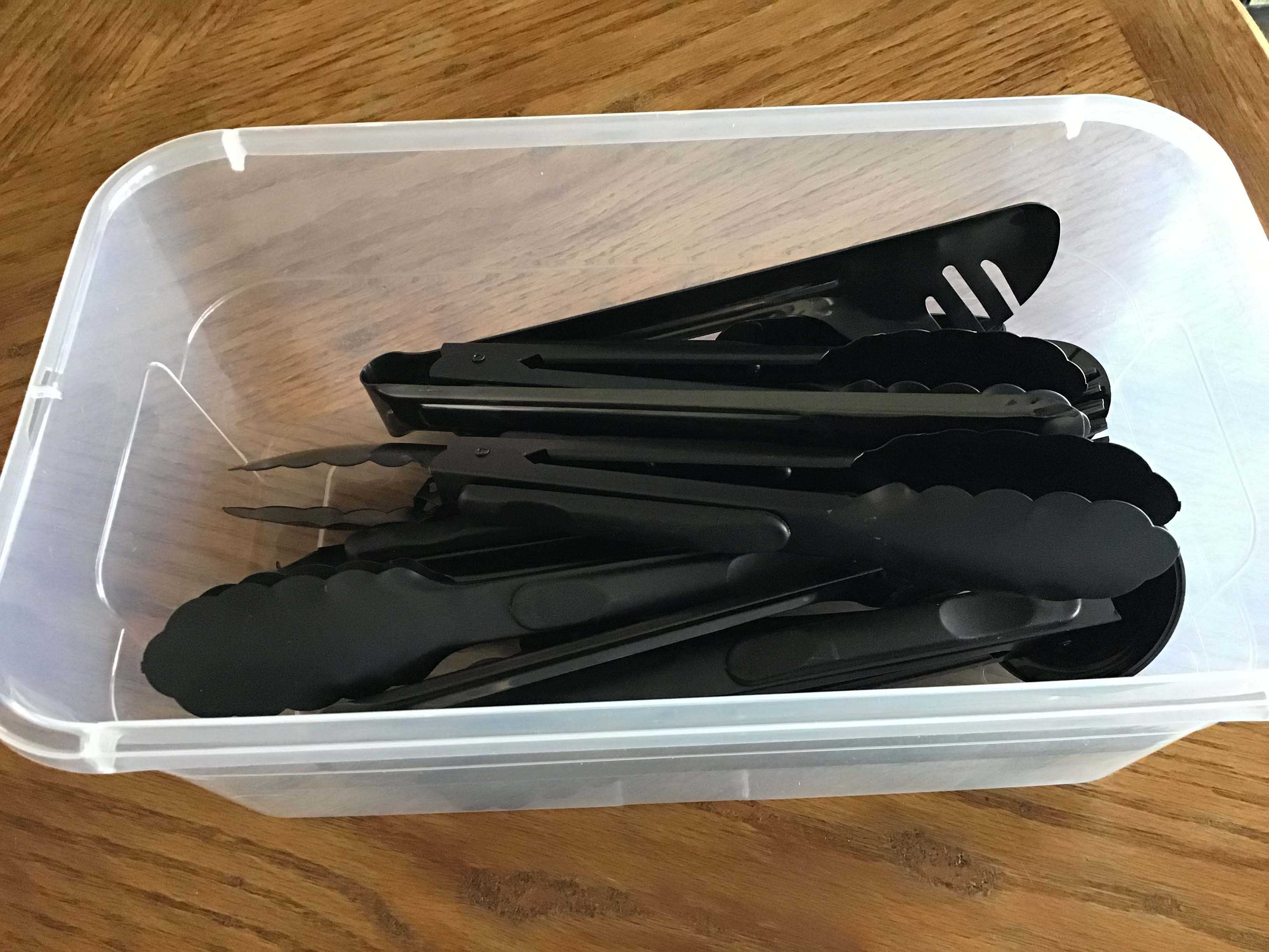 19-piece matched serving utensils set (black)