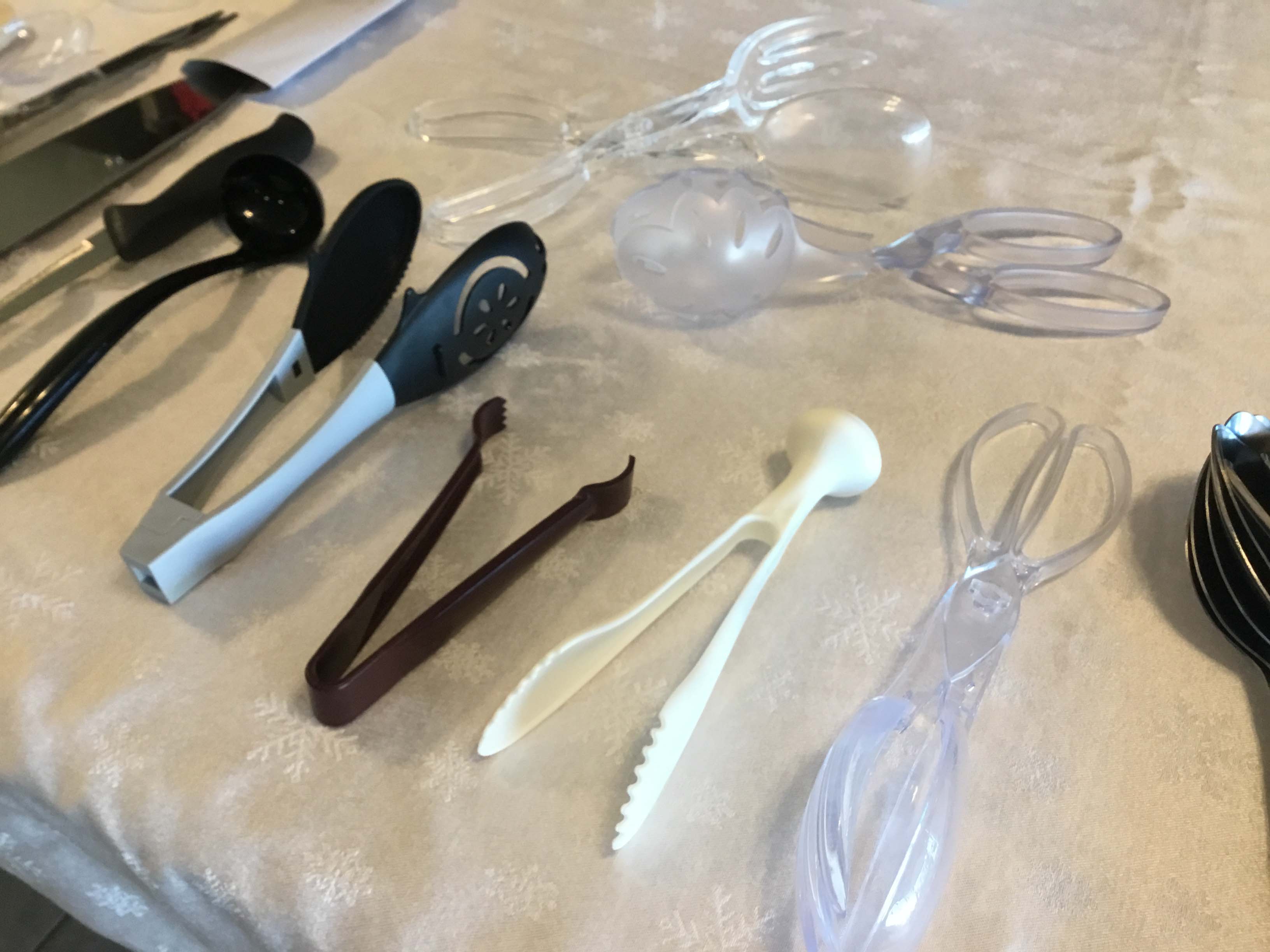 serving utensils tote