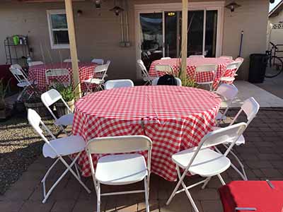 round tablecloths (white/red buffalo plaid checkered gingham) - 108